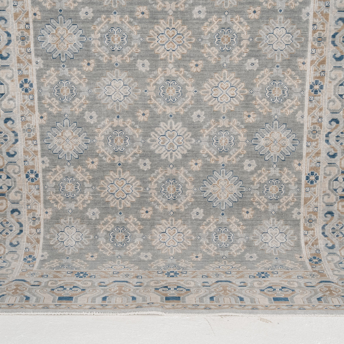 5x8 Persian Rug