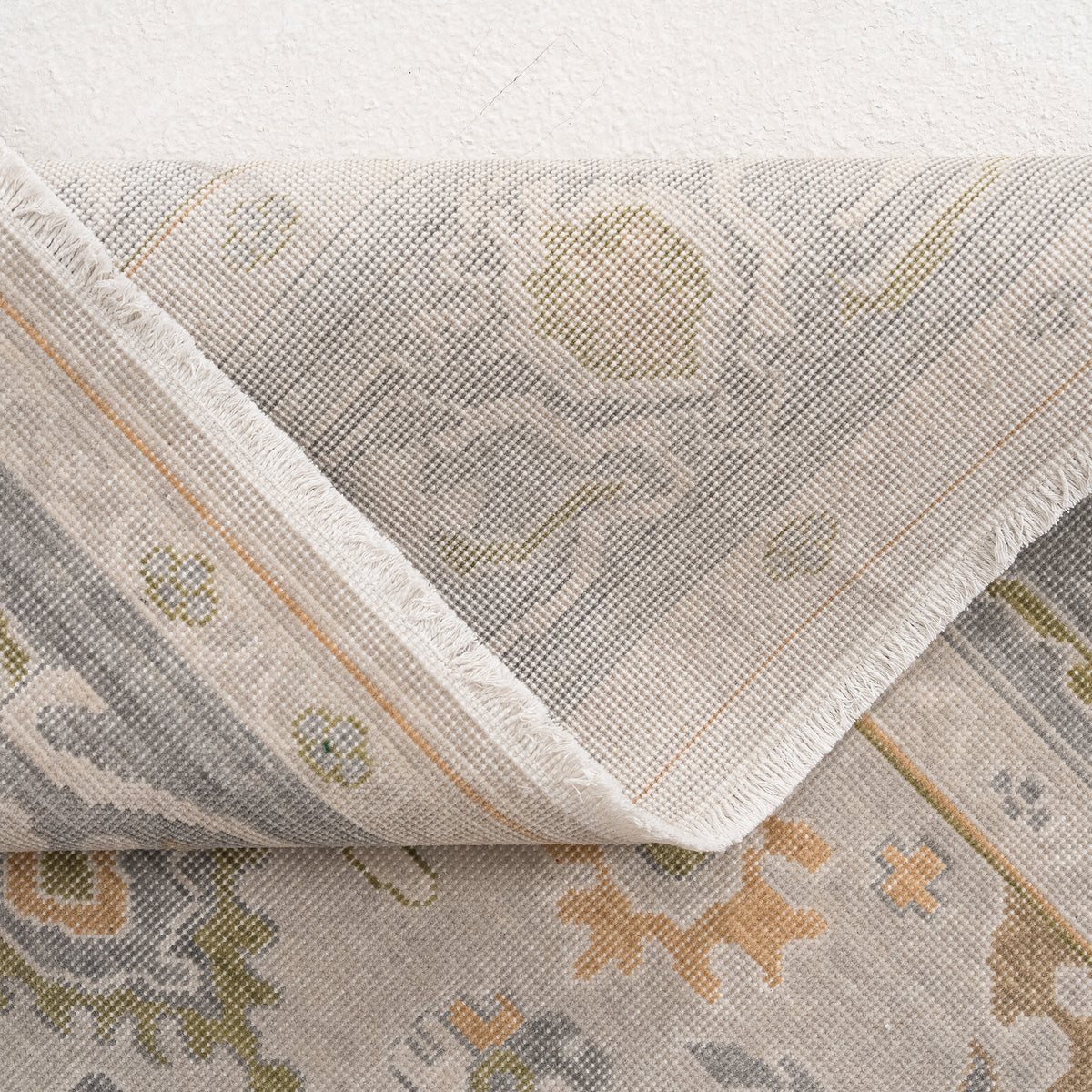 8x10 Beige Area Rug