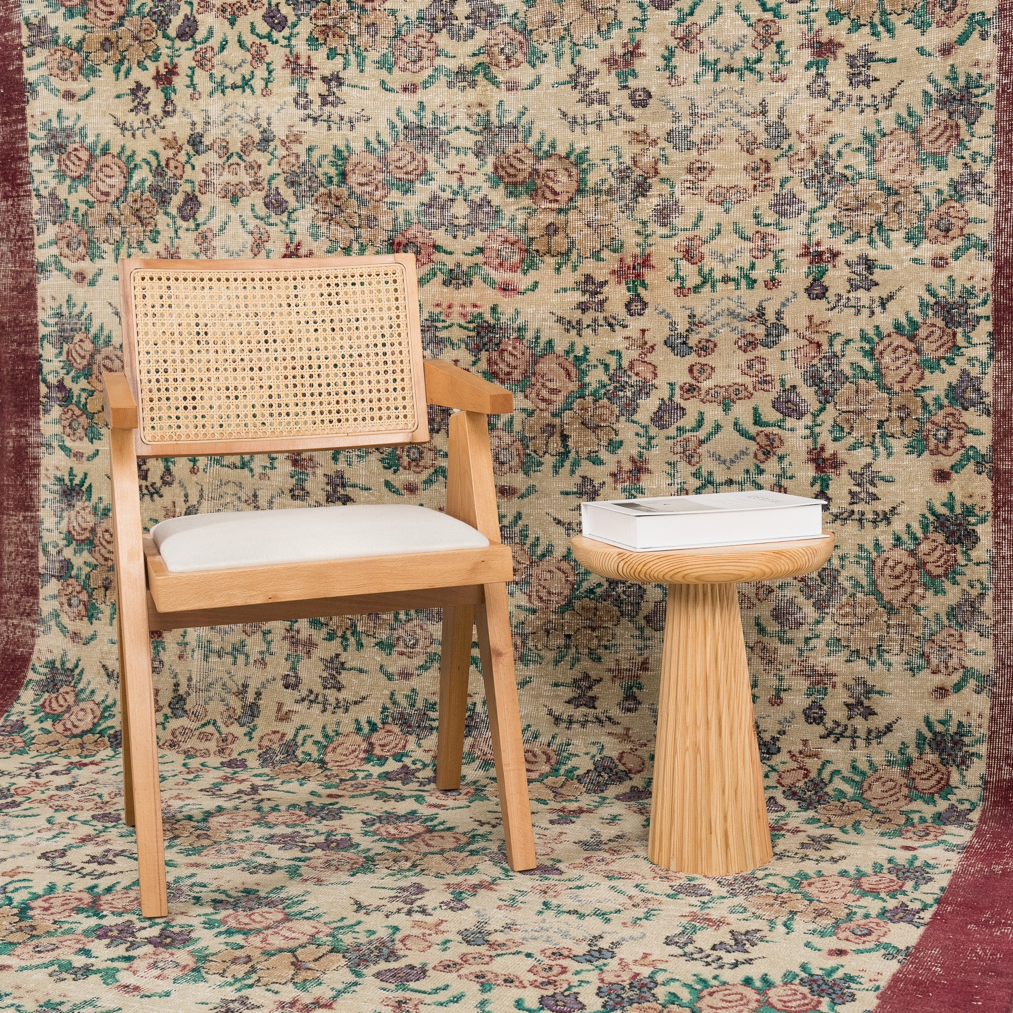 Cyralea - Vintage Turkish Area Rug