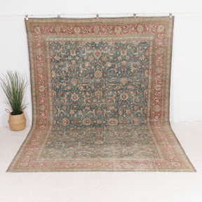 Arelara - Vintage Persian Area Rug