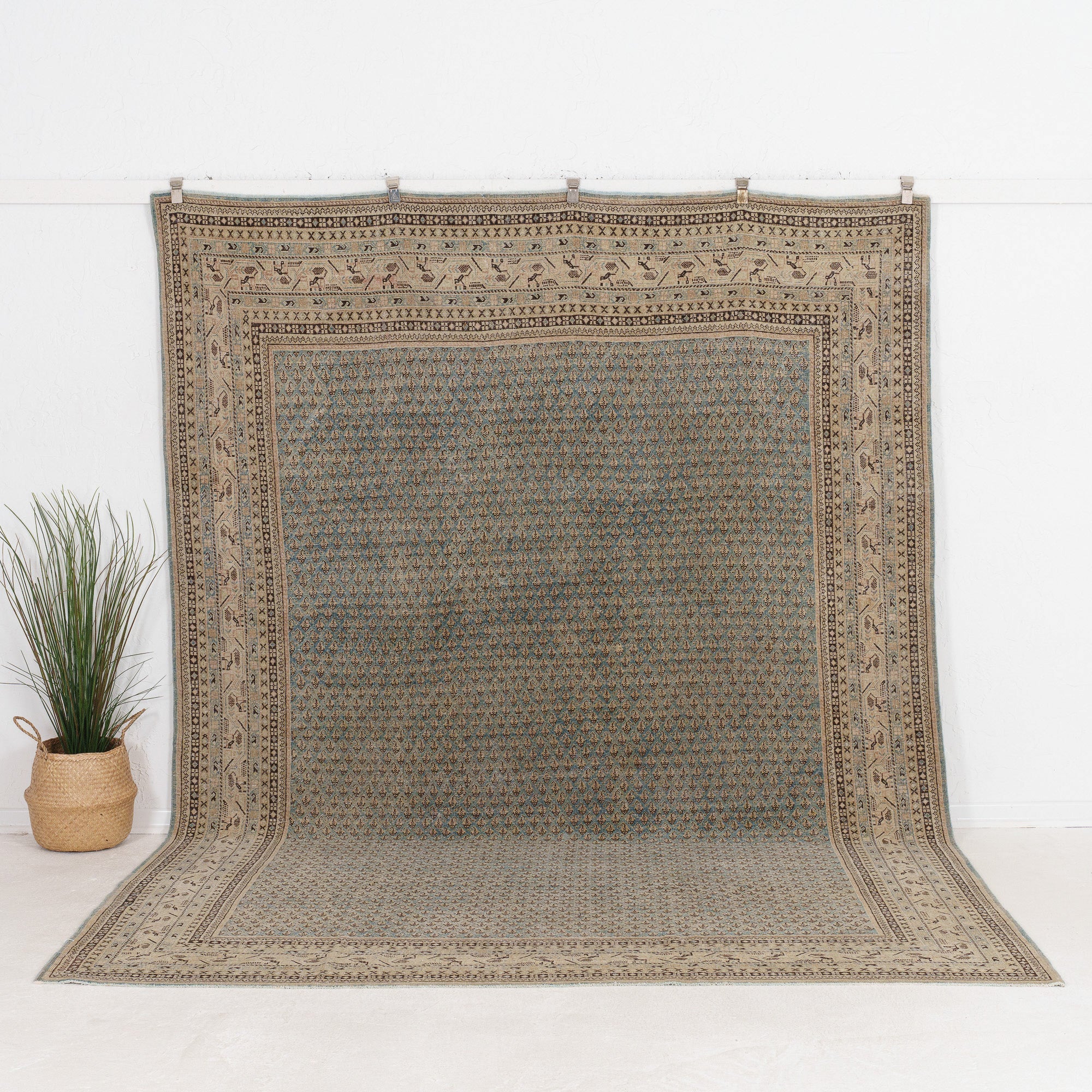 Arelaria - Vintage Persian Area Rug