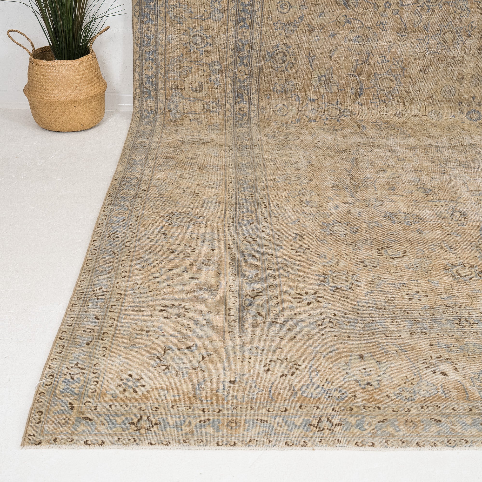 Aeralise - Vintage Persian Area Rug