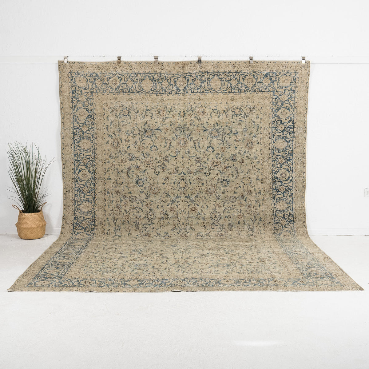 Jaloriae - Vintage Persian Area Rug