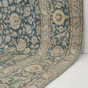 Aeloriah - Vintage Persian Area Rug