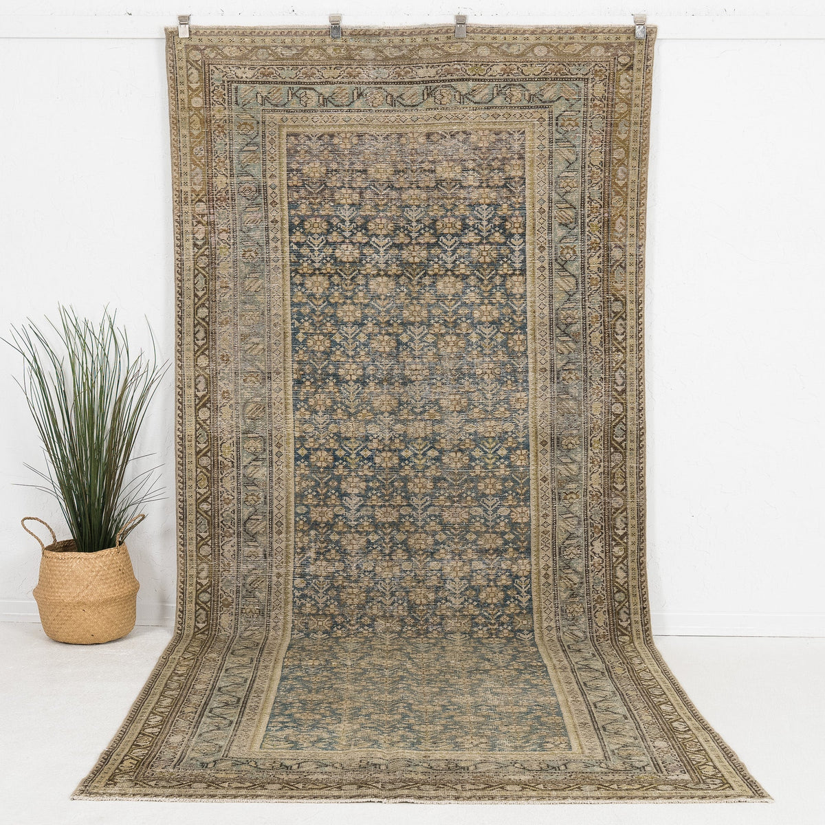 Rysavine - Vintage Persian Area Rug