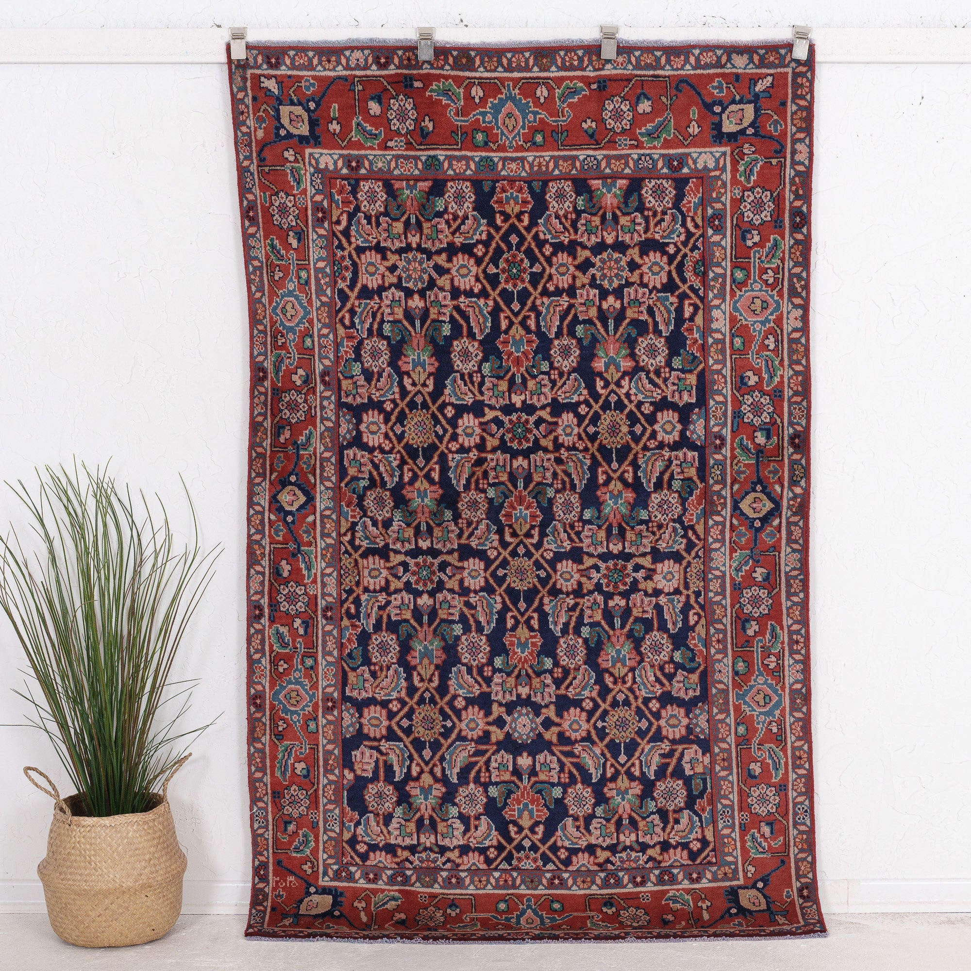 Laerisis - Vintage Persian Small Rug