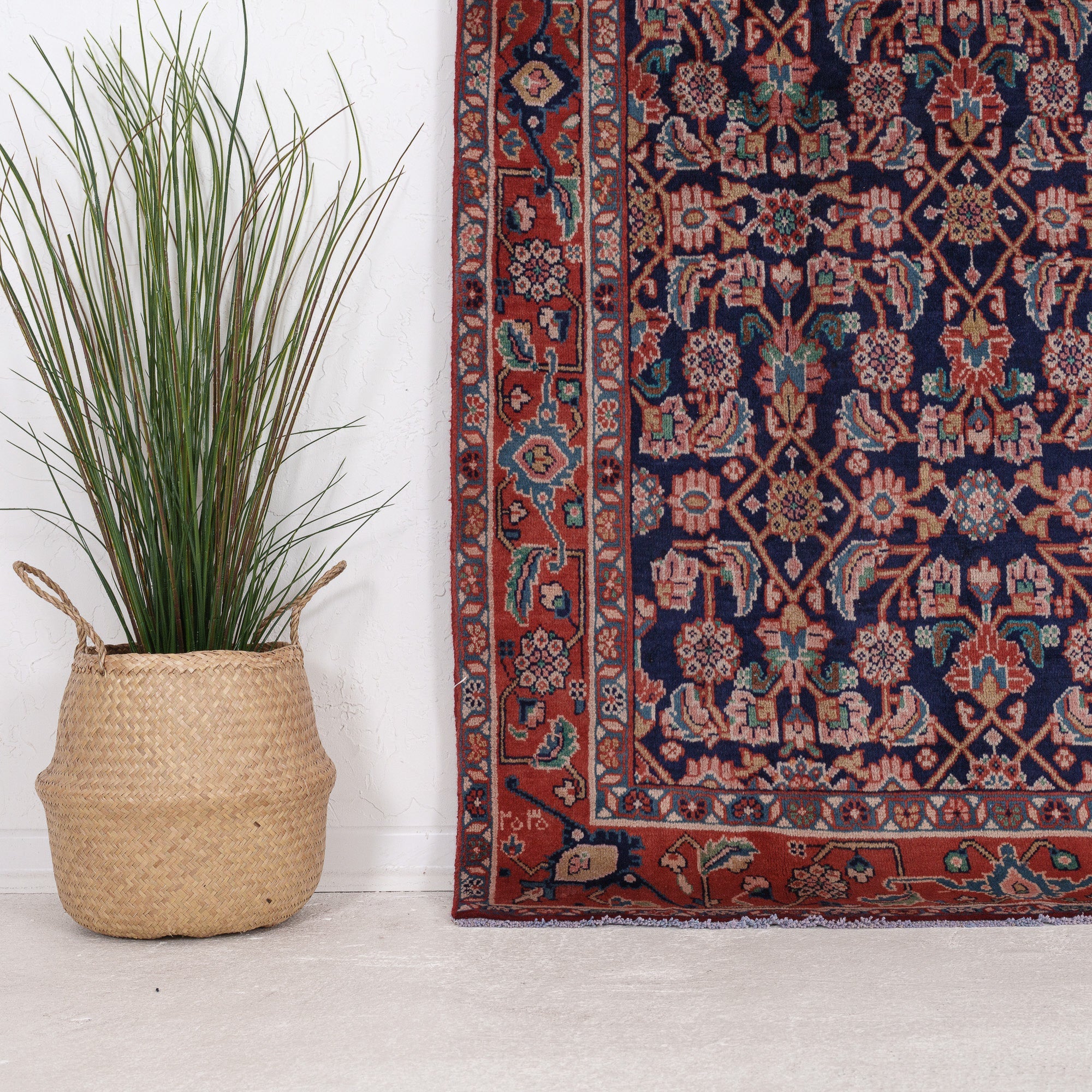Laerisis - Vintage Persian Small Rug