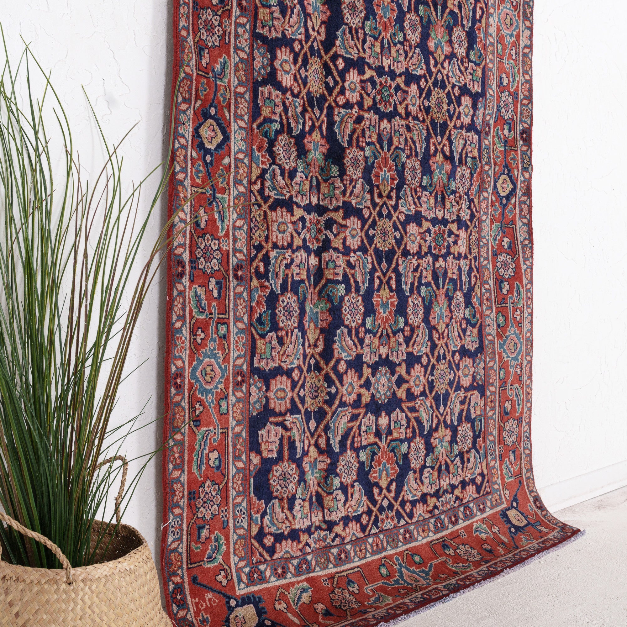 Laerisis - Vintage Persian Small Rug