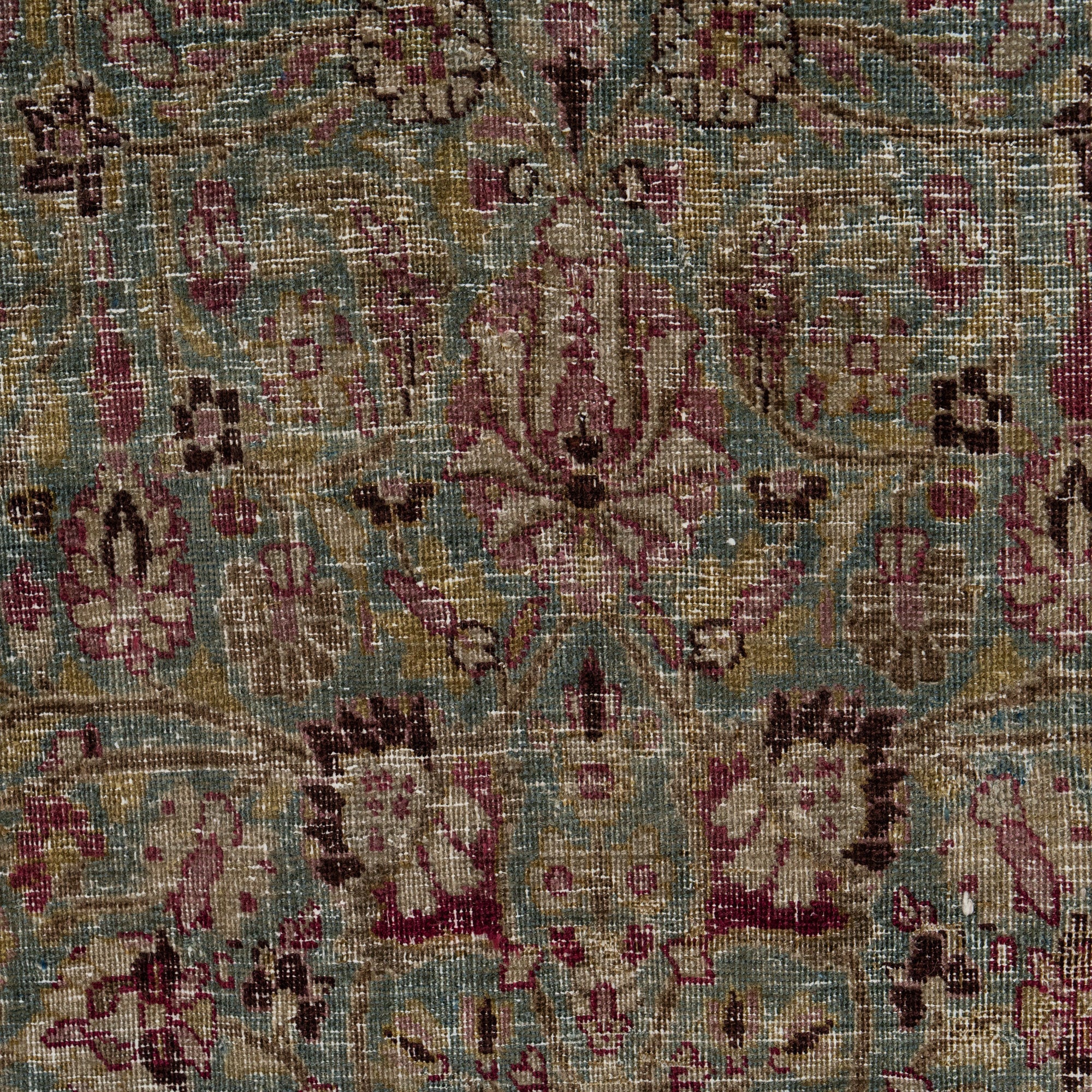 Vivessa - Persian Rug, Handcrafted & Timeless