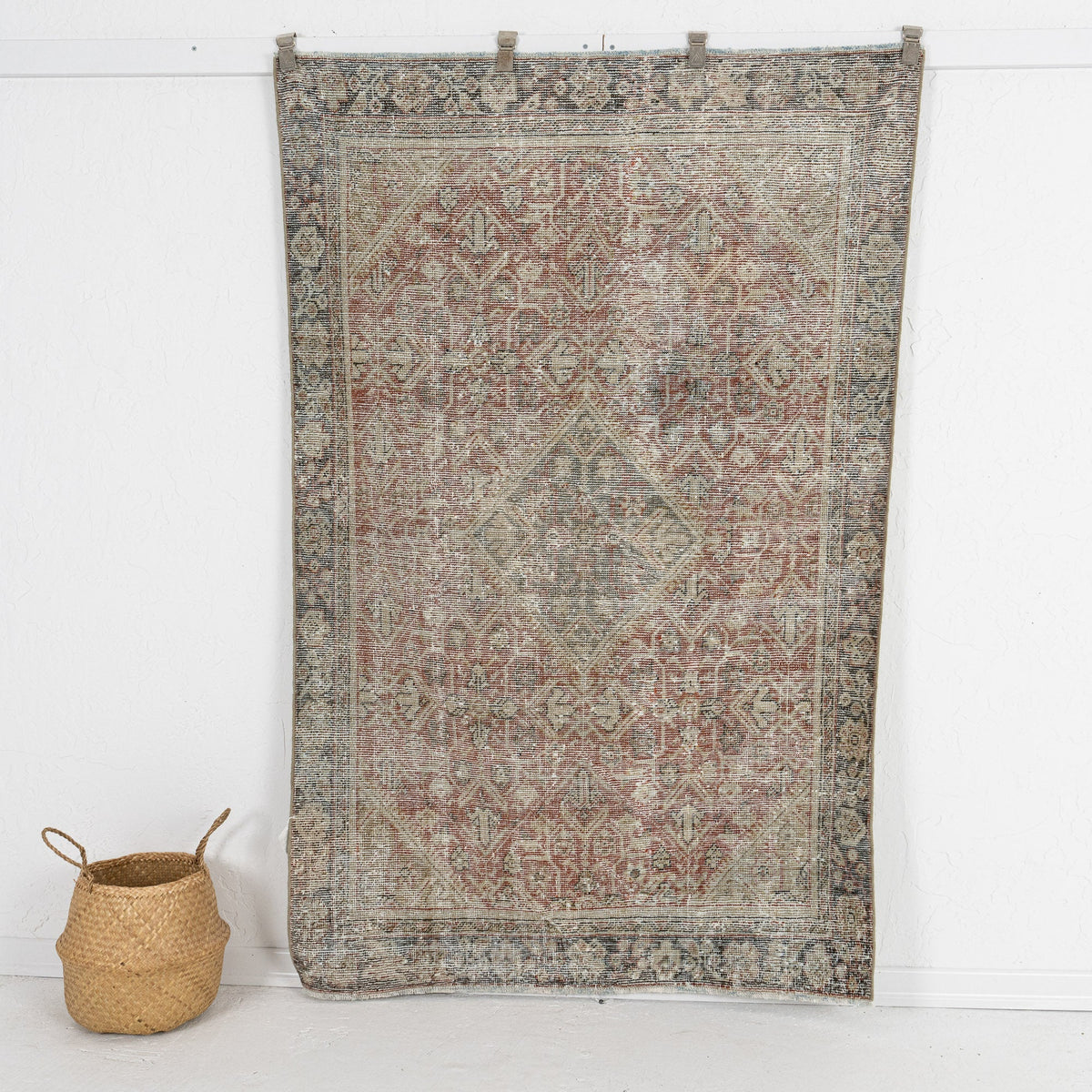 Lyrosen - Dining Room Rug, Classic Artisan Crafted