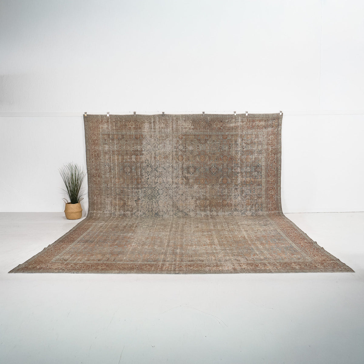 Moriselle - Vintage Persian Area Rug