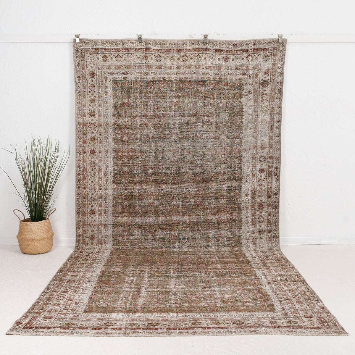Serivelle - Vintage Persian Area Rug