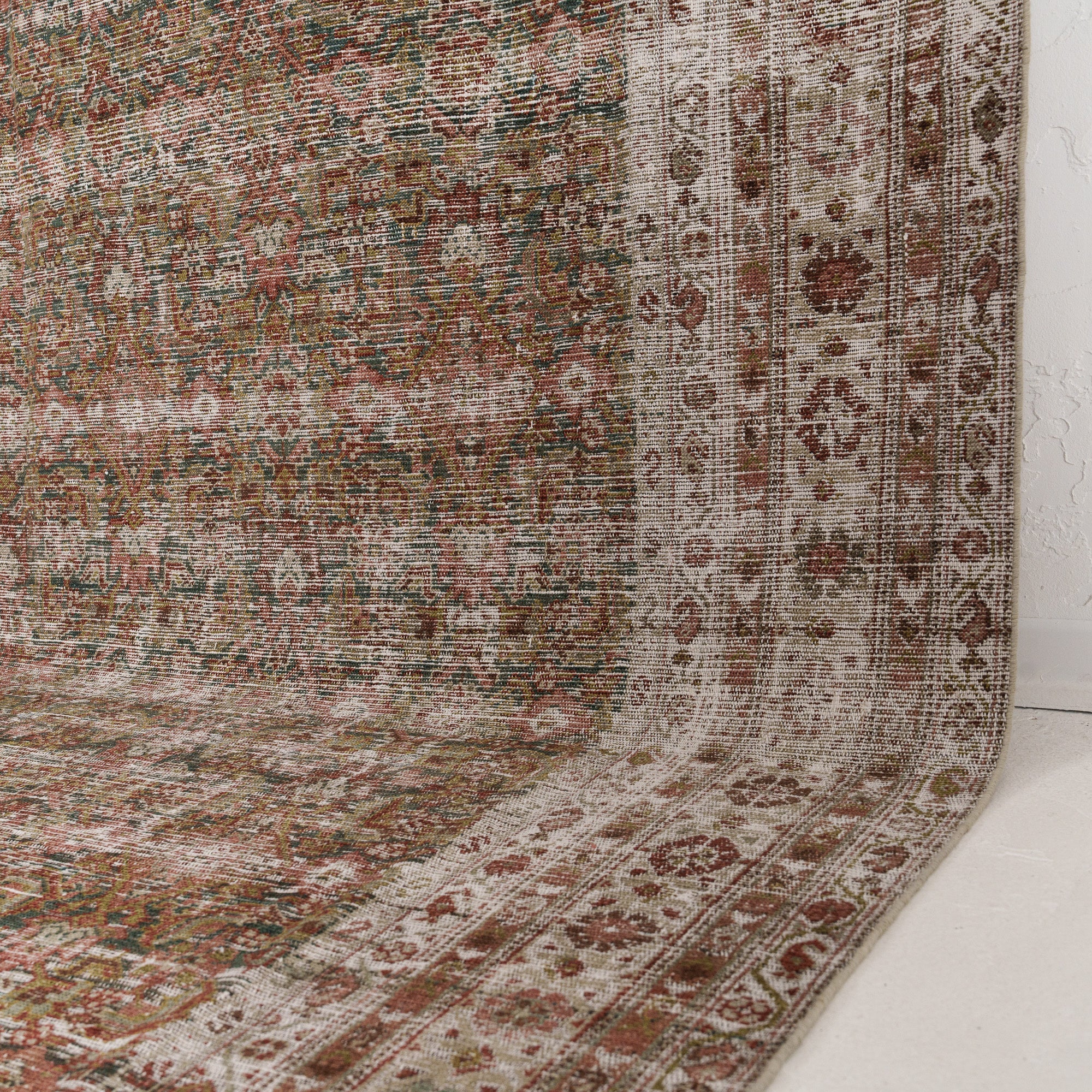 Serivelle - Vintage Persian Area Rug