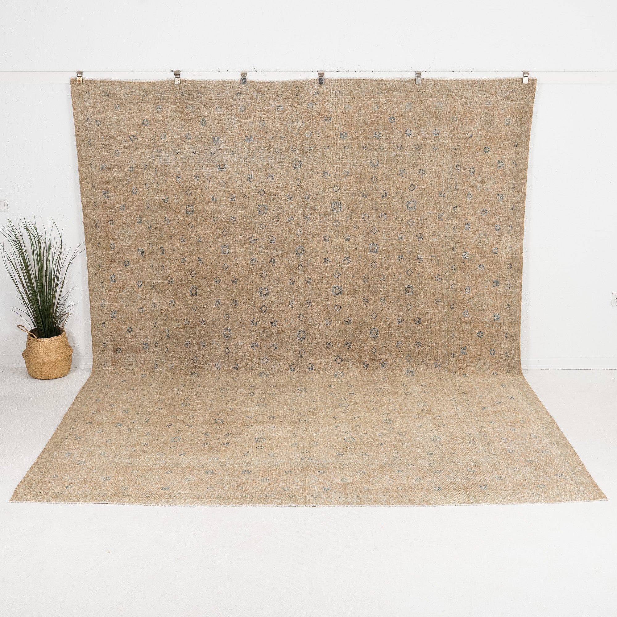 Elvarielle - Vintage Turkish Area Rug