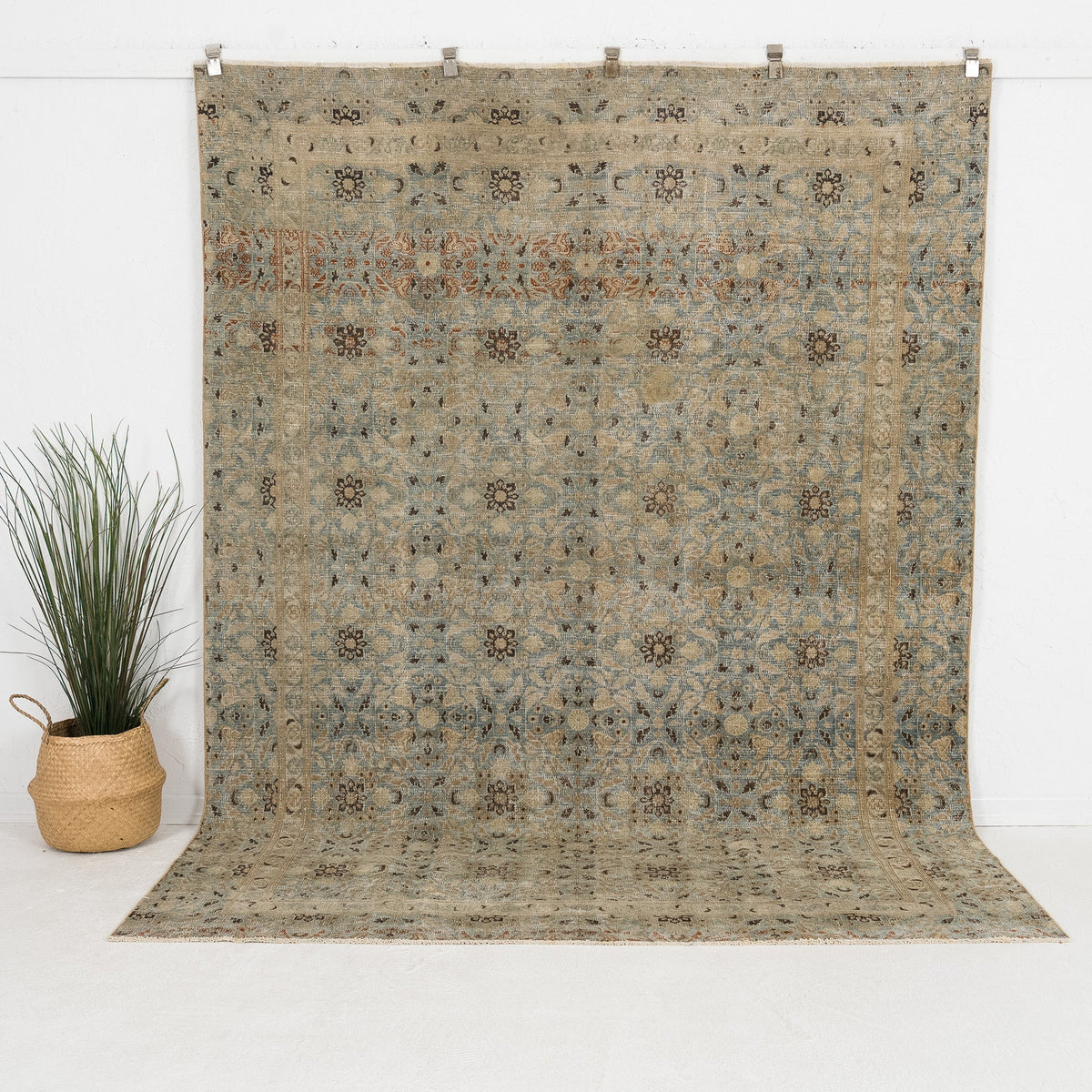Telivra - Vintage Persian Area Rug