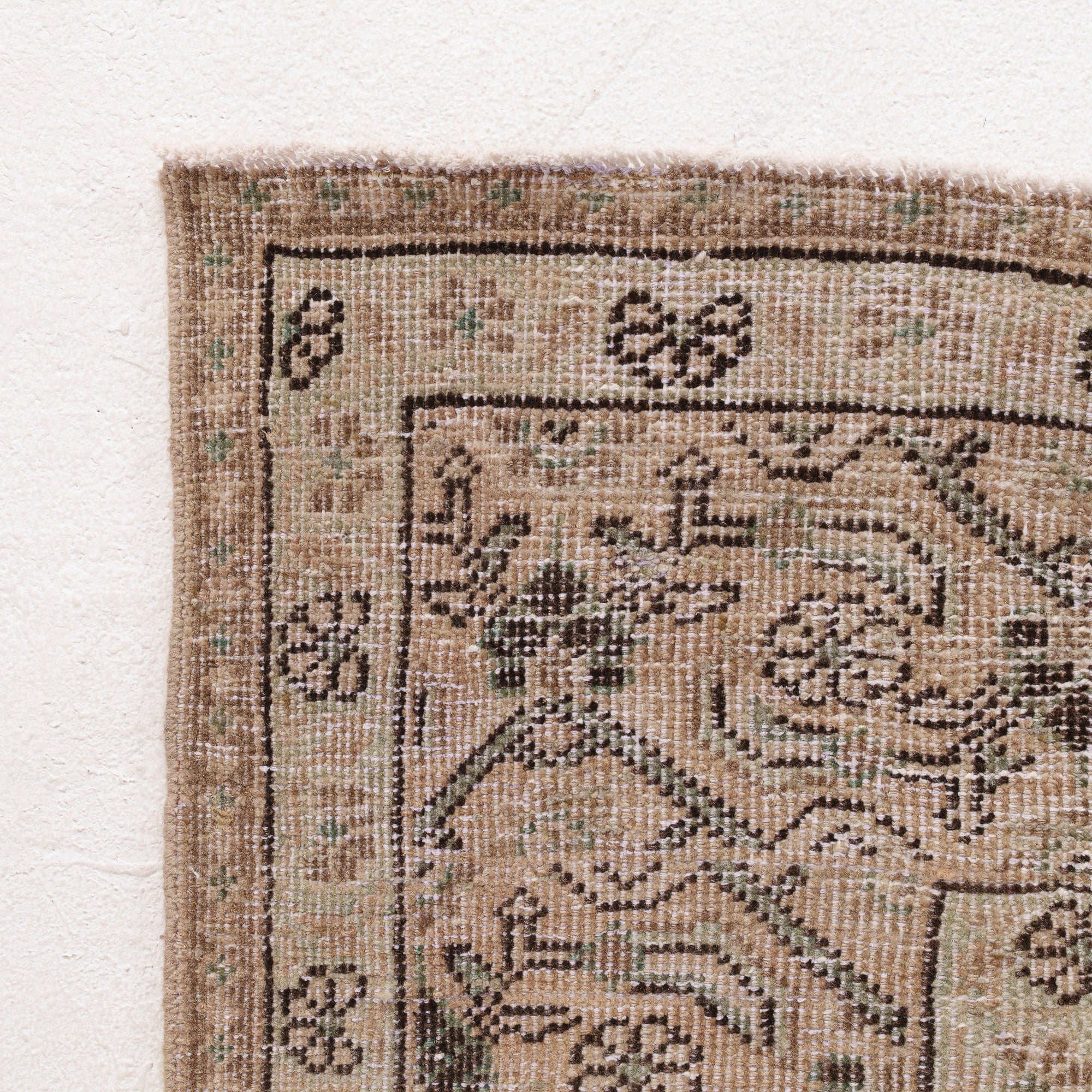 Belanaria - Vintage Persian Area Rug