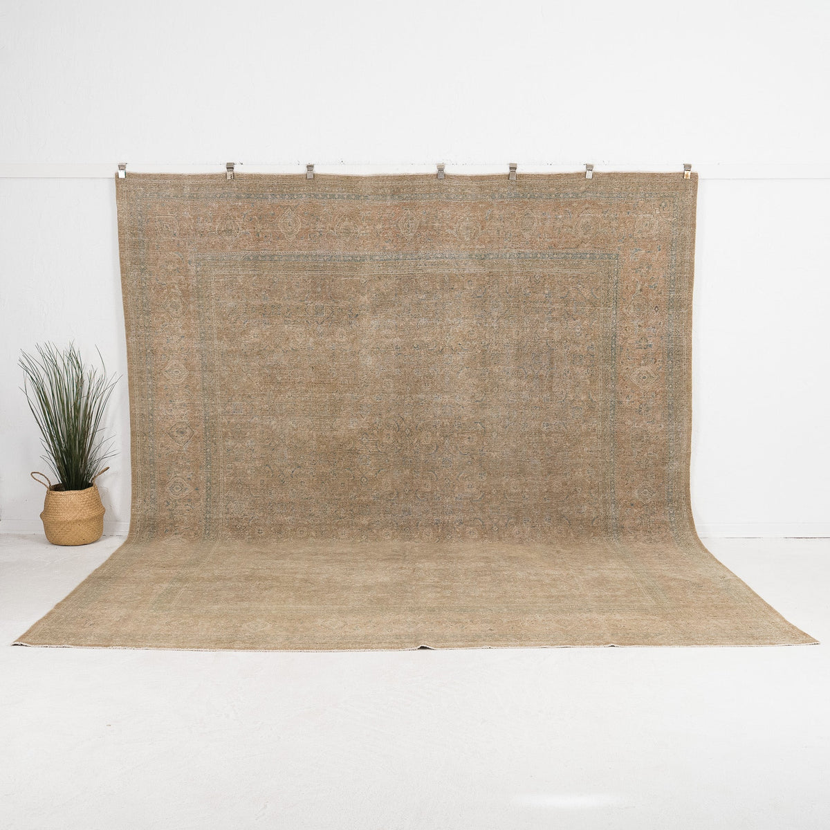 Valesyra - Vintage Persian Area Rug