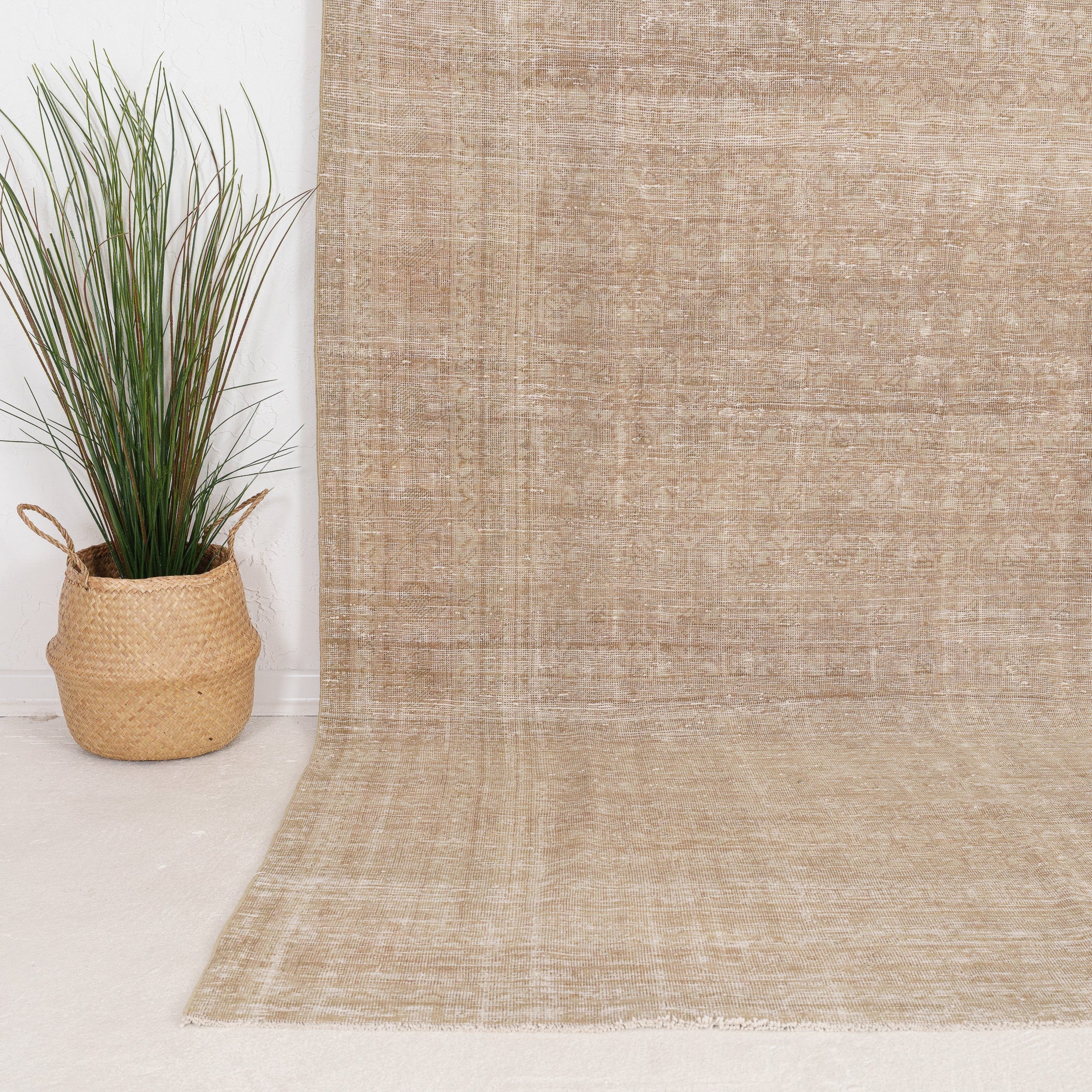 Areless - Vintage Persian Area Rug