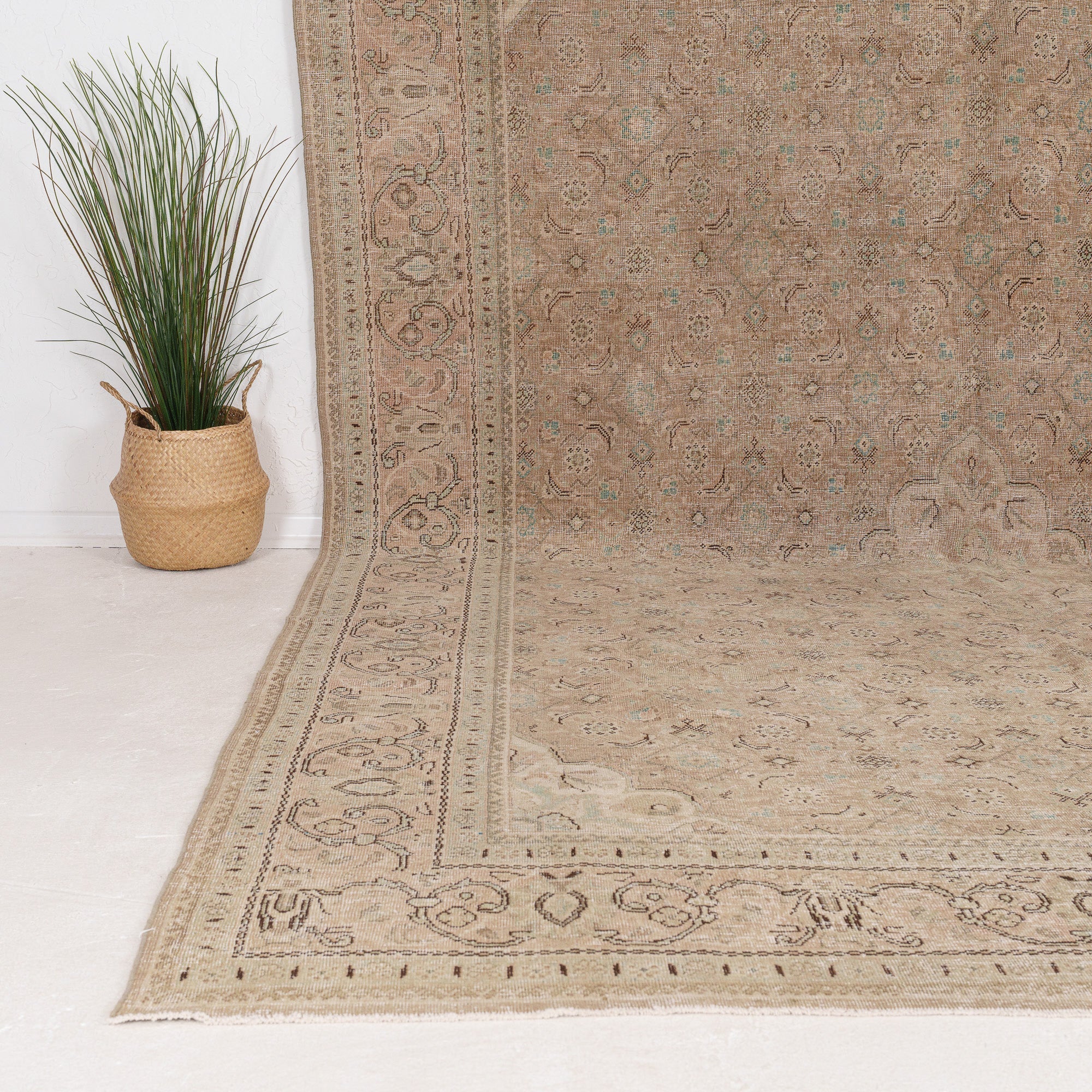 Belanara - Vintage Persian Area Rug