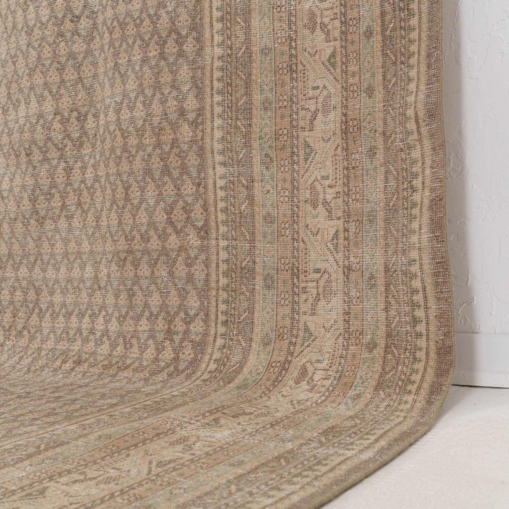 Belania - Vintage Persian Area Rug