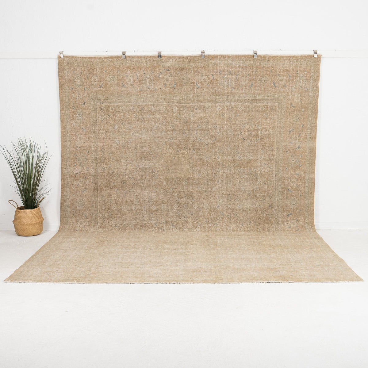 Caliryn - Vintage Persian Area Rug