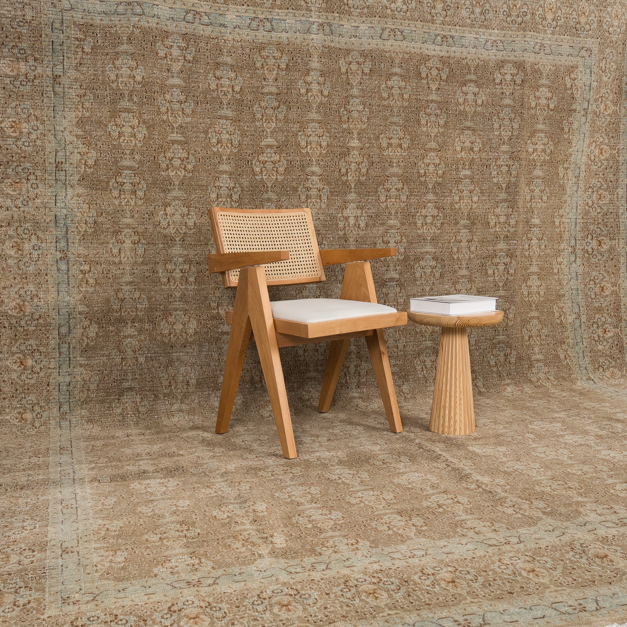 Selivra - Vintage Persian Area Rug