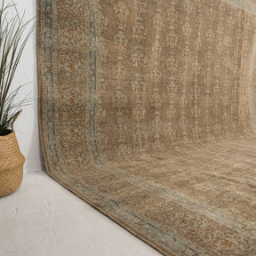 Selivra - Vintage Persian Area Rug