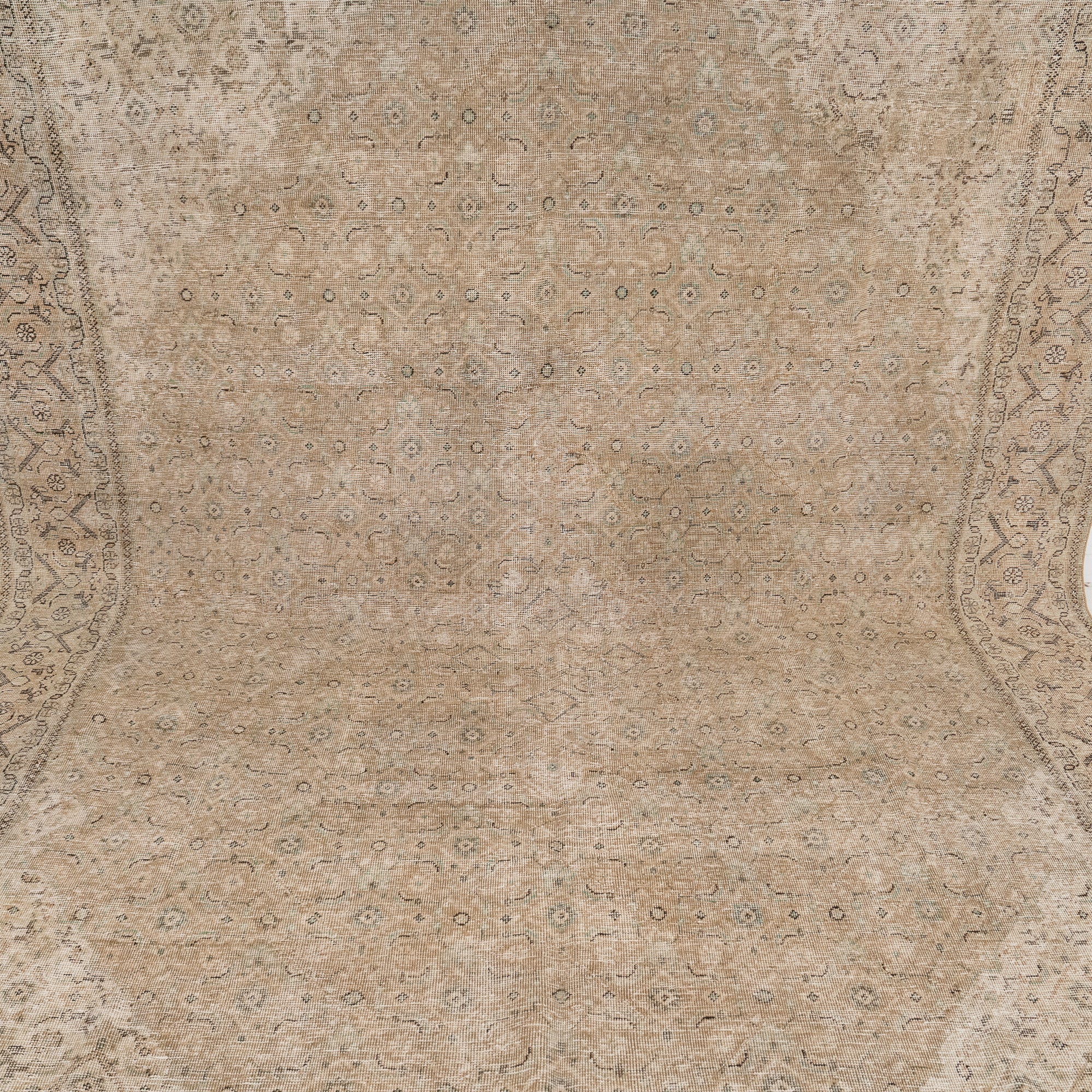Yvaria - Vintage Persian Area Rug