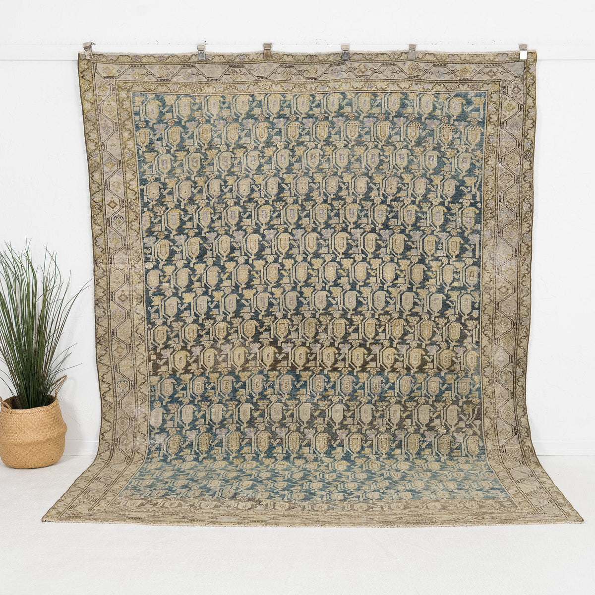 Lunarelle - Vintage Persian Area Rug