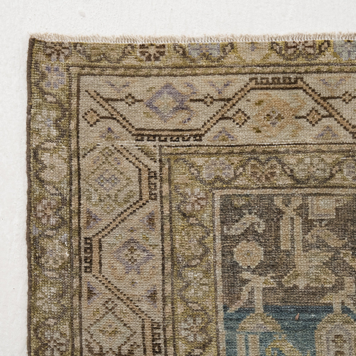 Lunarelle - Vintage Persian Area Rug