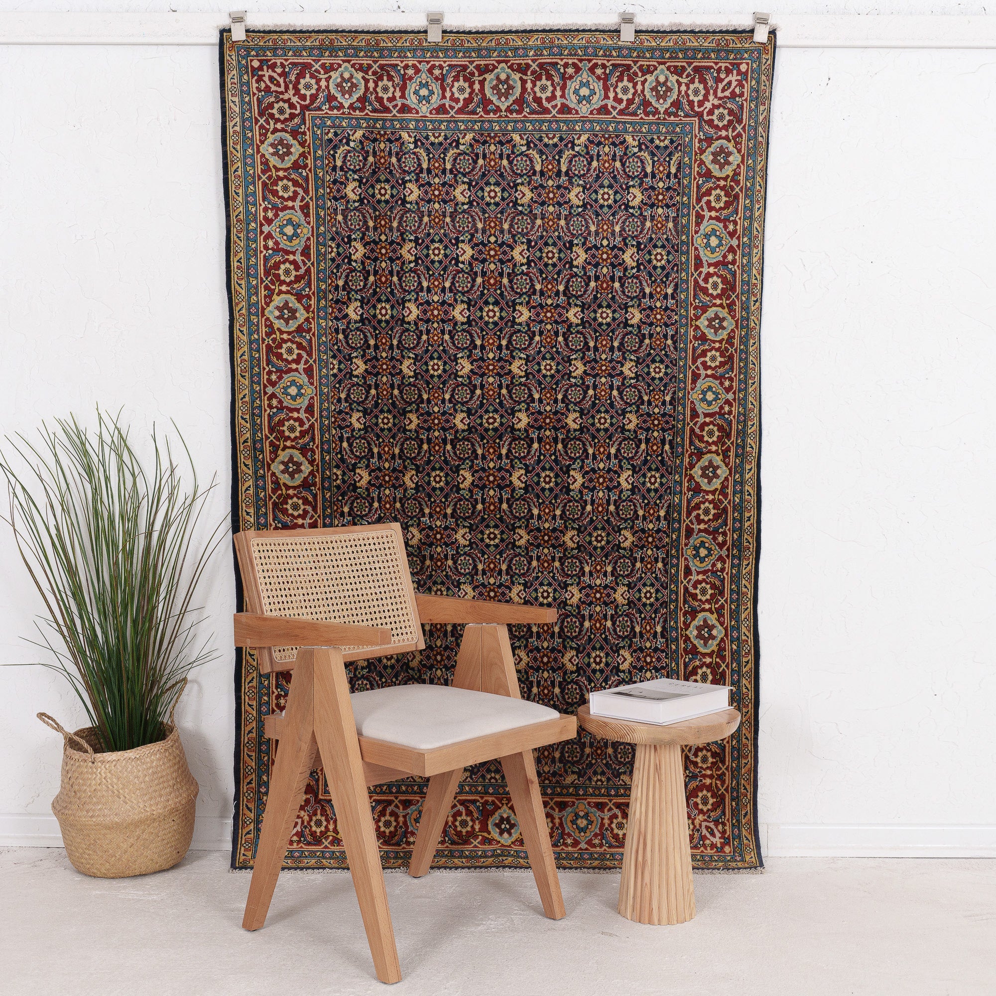 Naelisena - Vintage Persian Small Rug