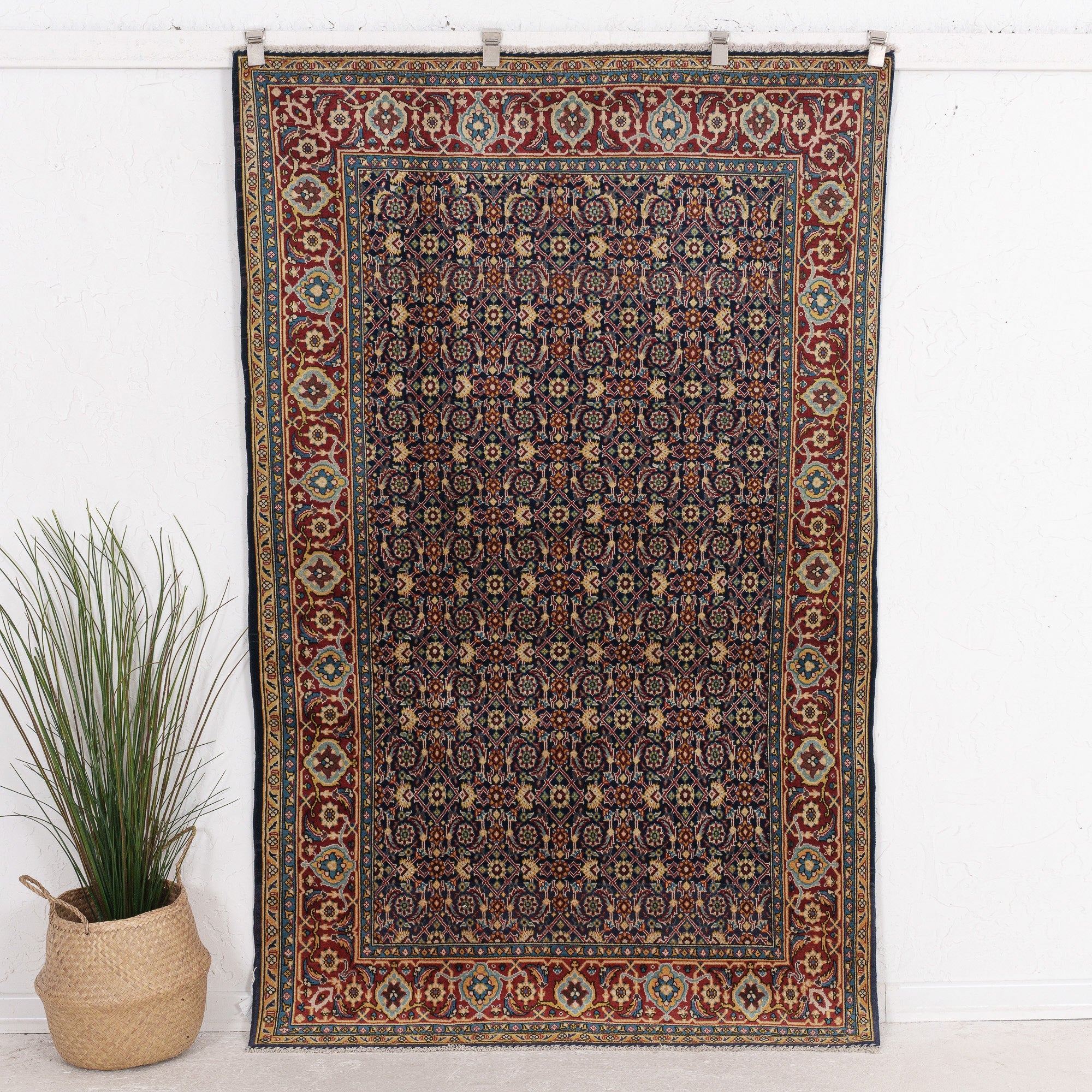 Naelisena - Vintage Persian Small Rug