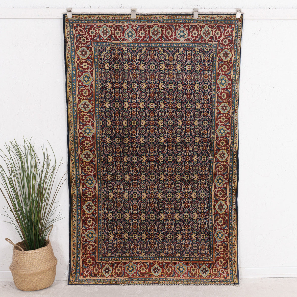 Naelisena - Vintage Persian Small Rug