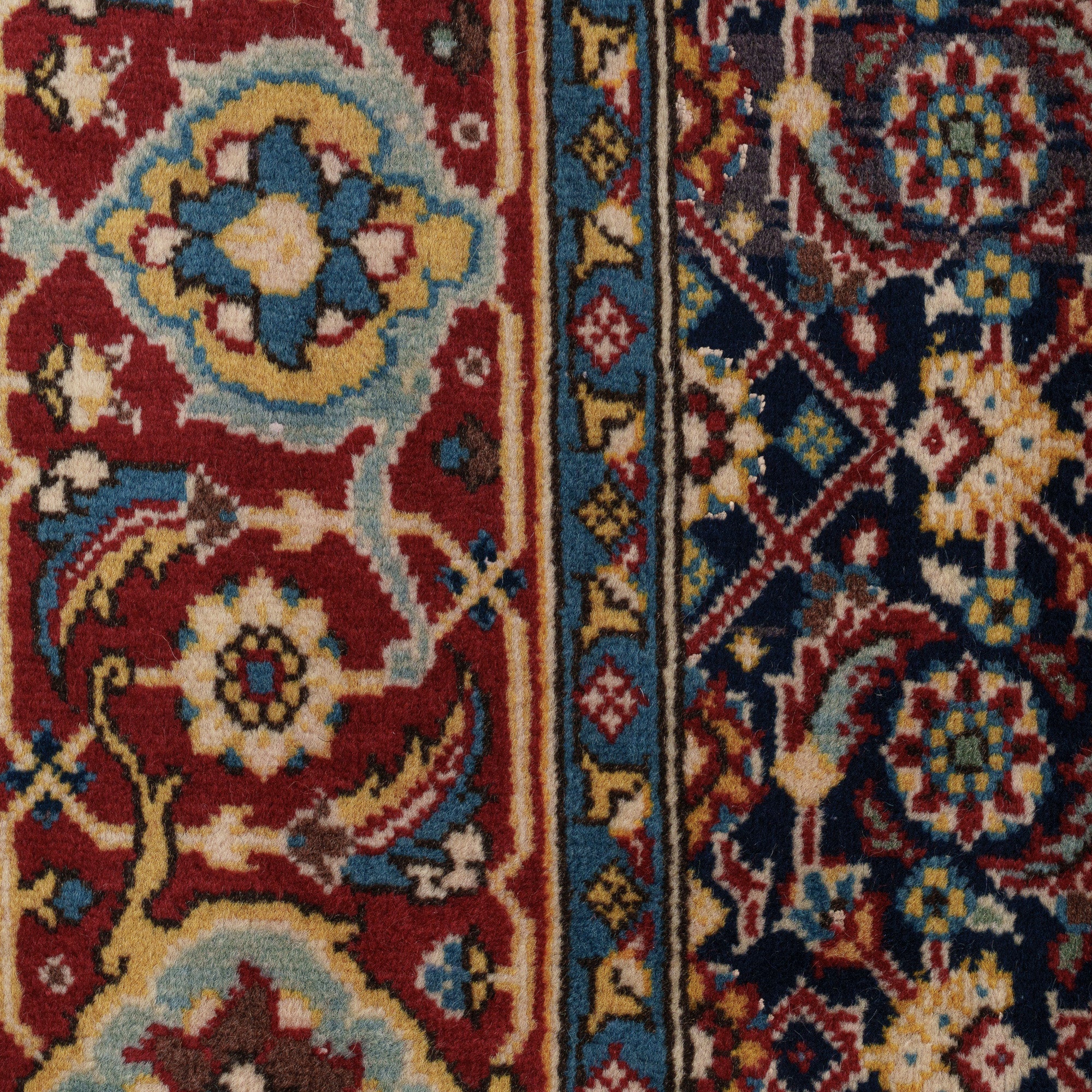 Naelisena - Vintage Persian Small Rug