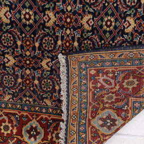 Naelisena - Vintage Persian Small Rug