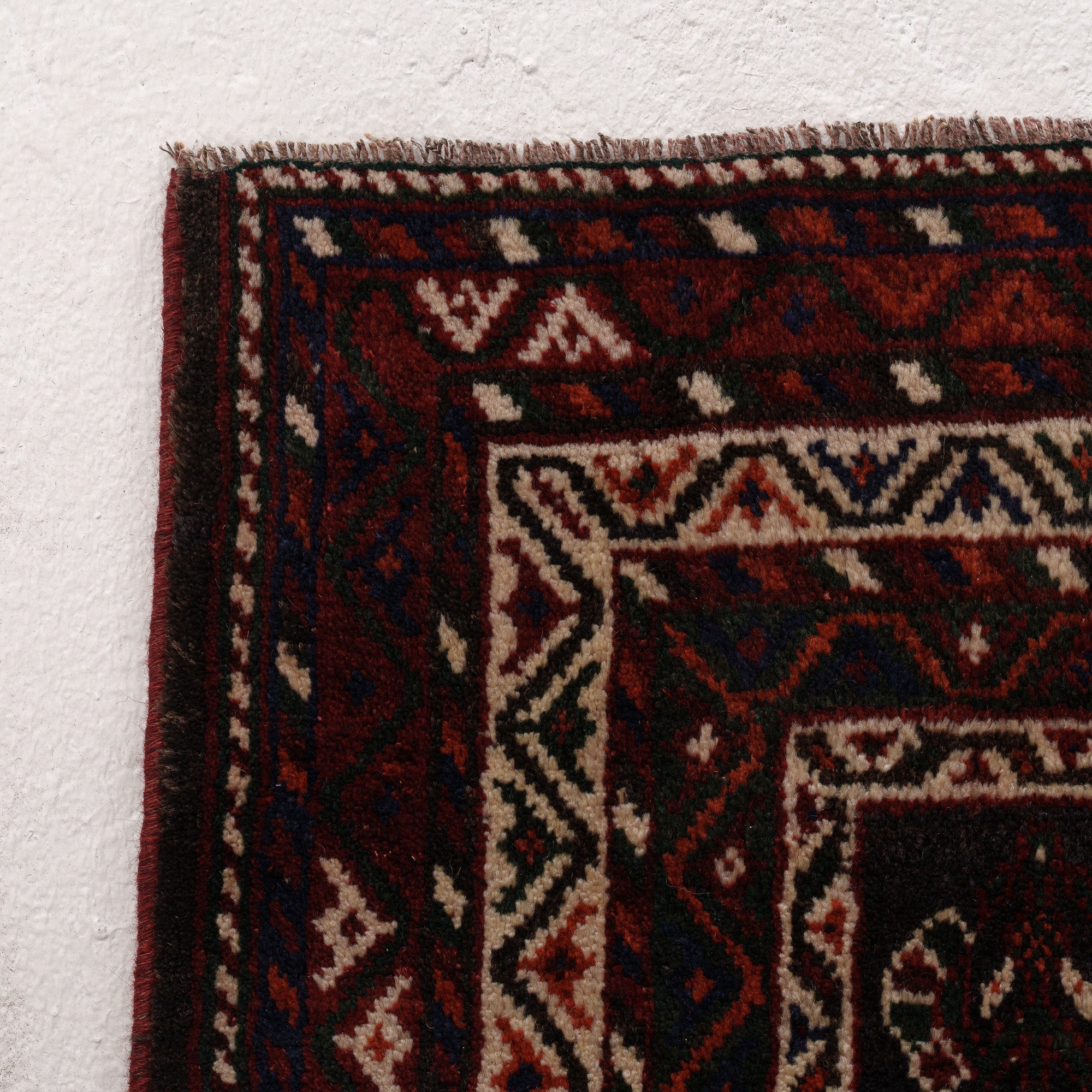 Laerisine - Vintage Persian Small Rug