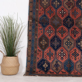 Laerisara - Vintage Persian Small Rug