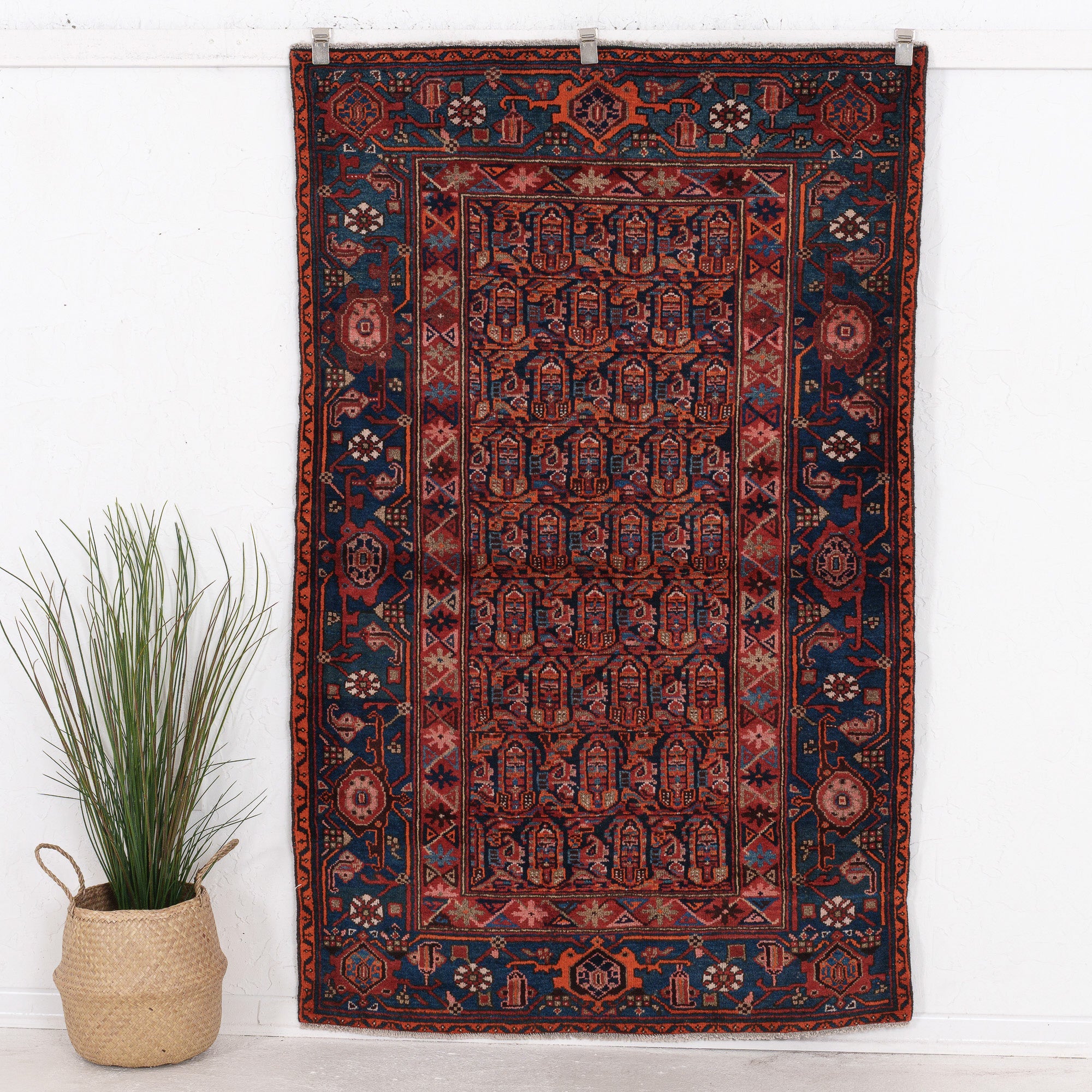 Kaelinia - Vintage Persian Small Rug