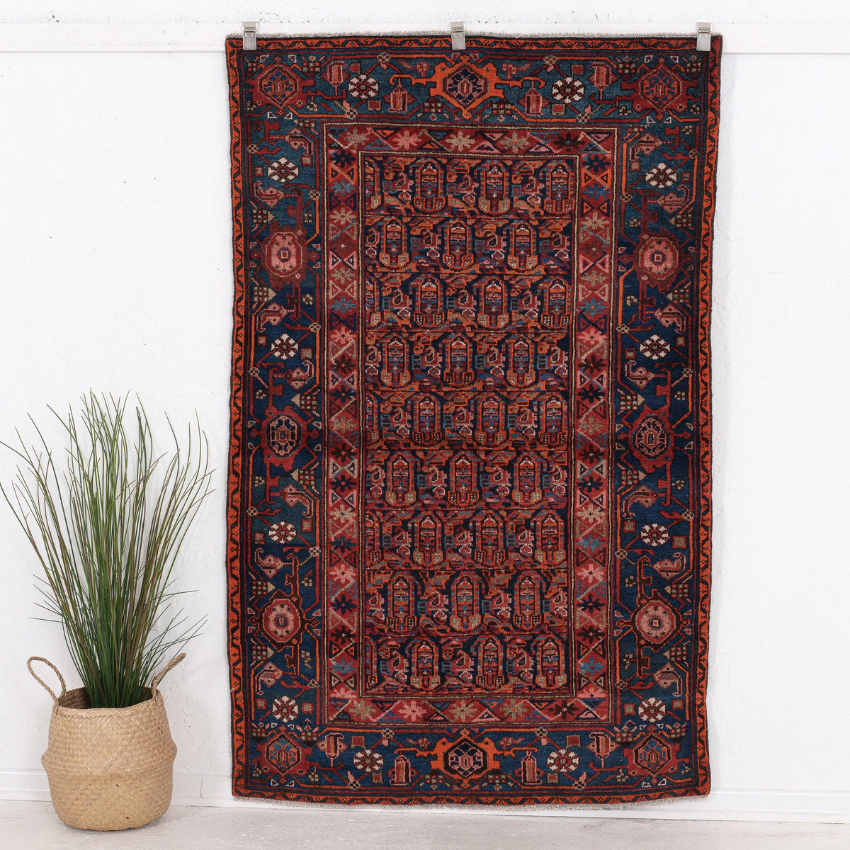 Kaelinia - Vintage Persian Small Rug