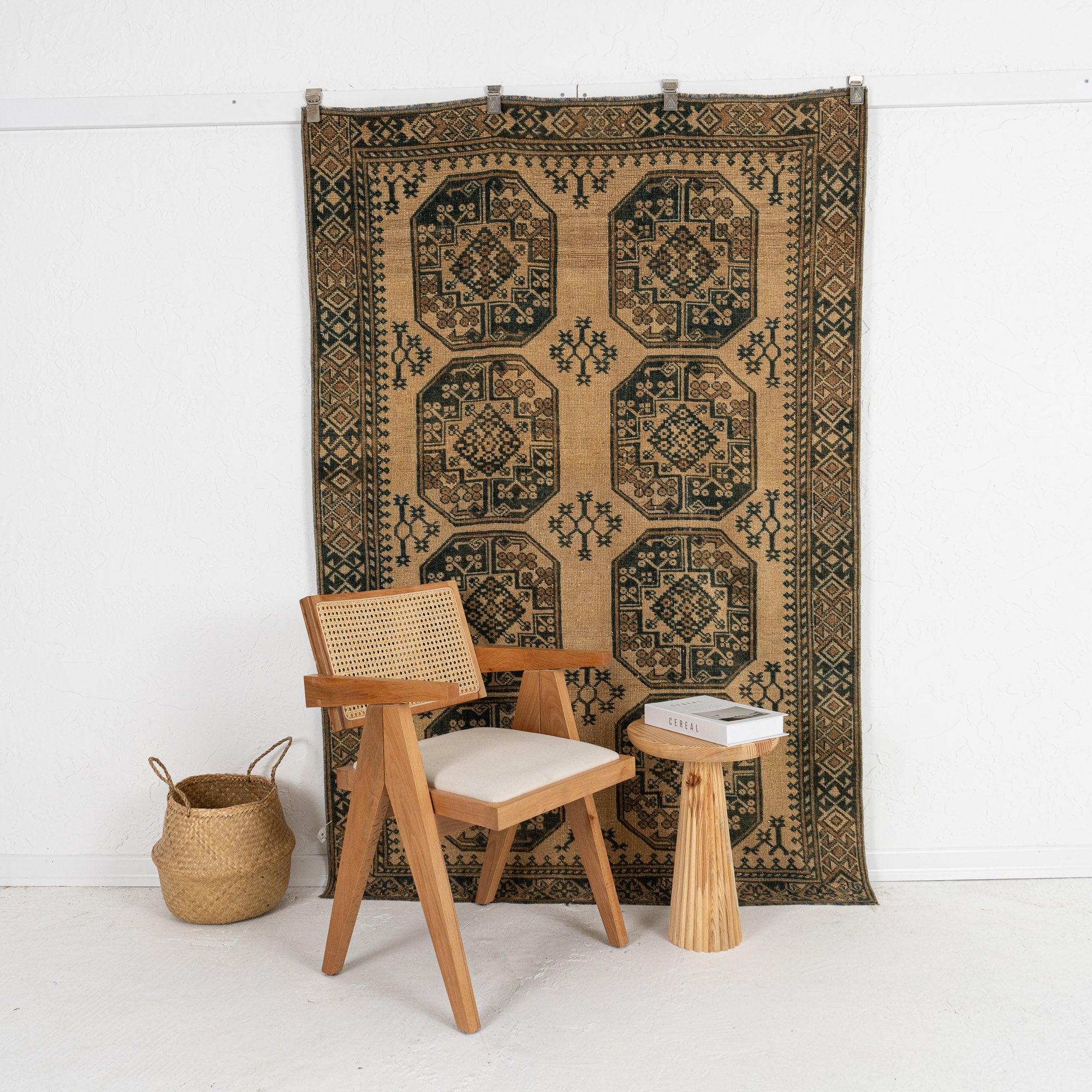 Veselina - Vintage Persian Rug, Handwoven Masterpiece
