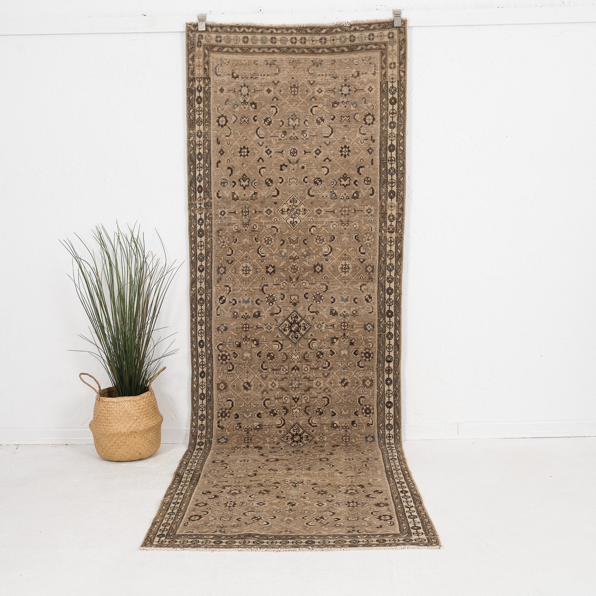 Vyrisae - Vintage Persian Runner Rug