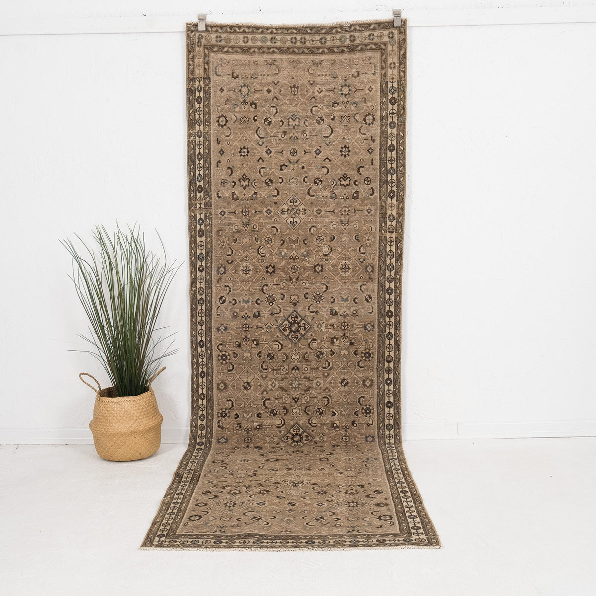Vyrisae - Vintage Persian Runner Rug