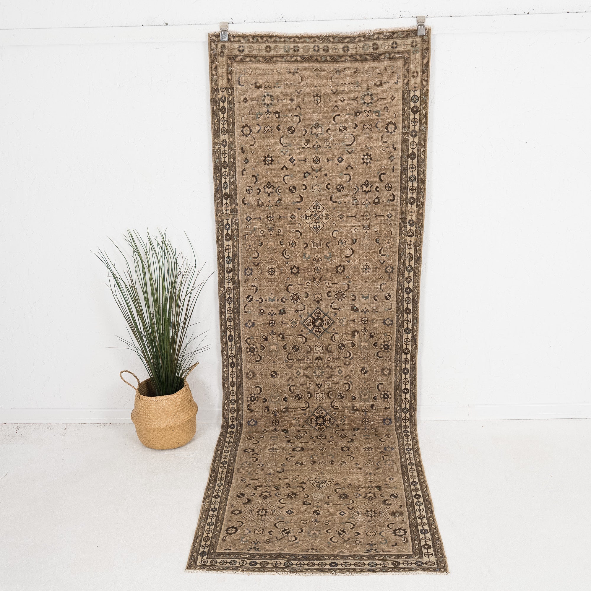 Vyrisae - Vintage Persian Runner Rug