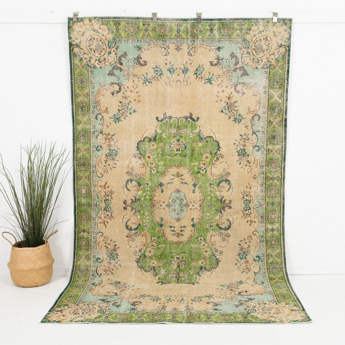 Veliora - Vintage Turkish Area Rug