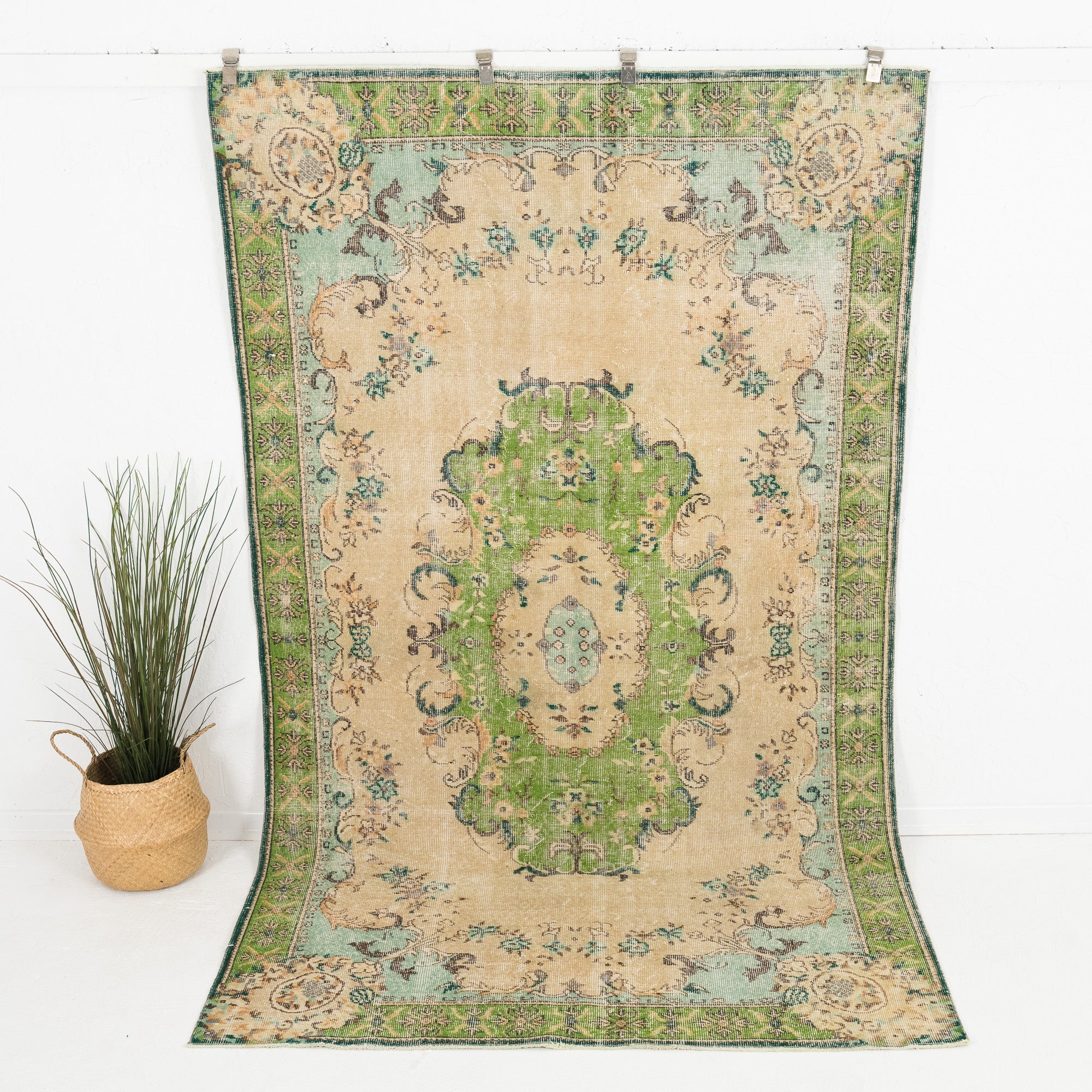 Veliora - Vintage Turkish Area Rug