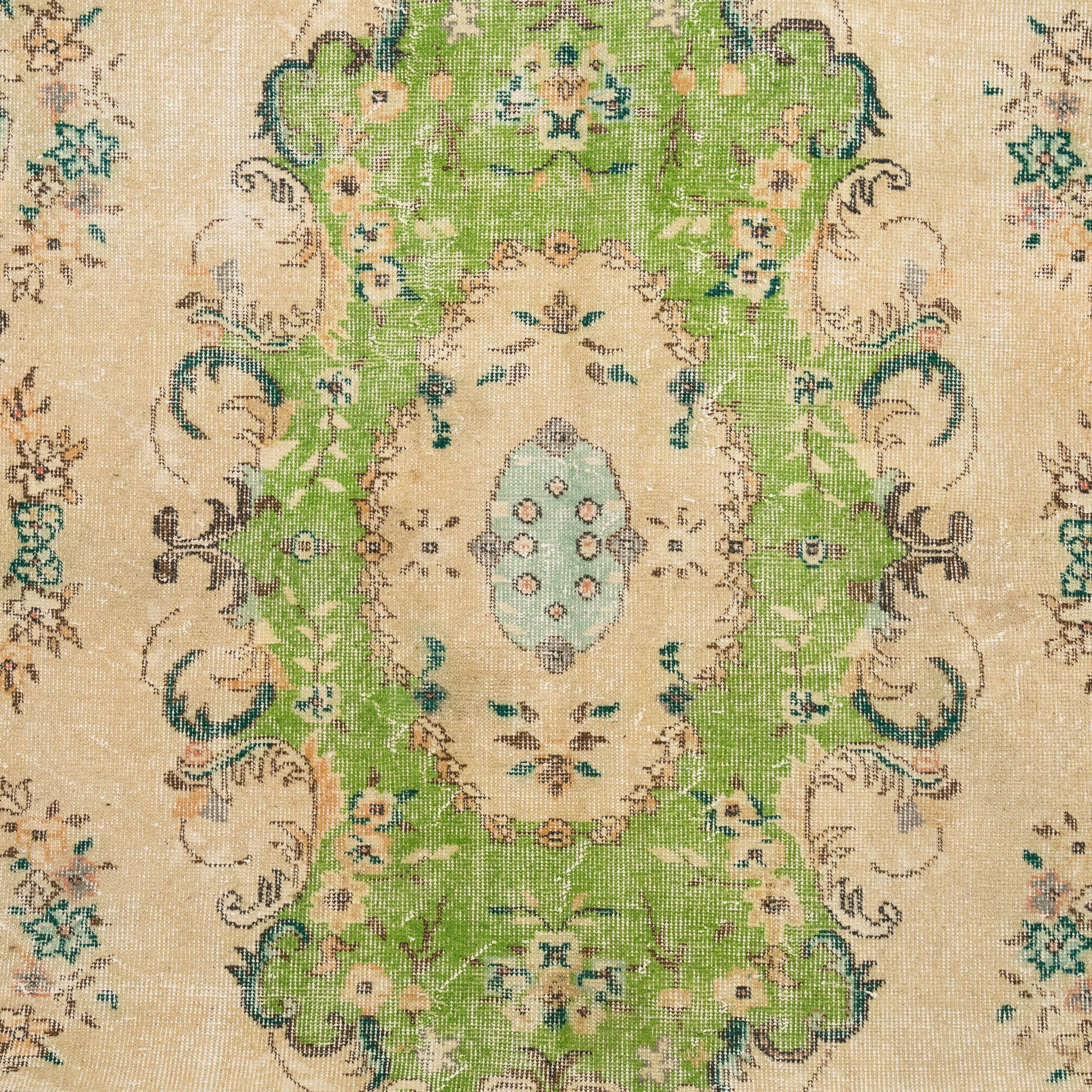 Veliora - Vintage Turkish Area Rug