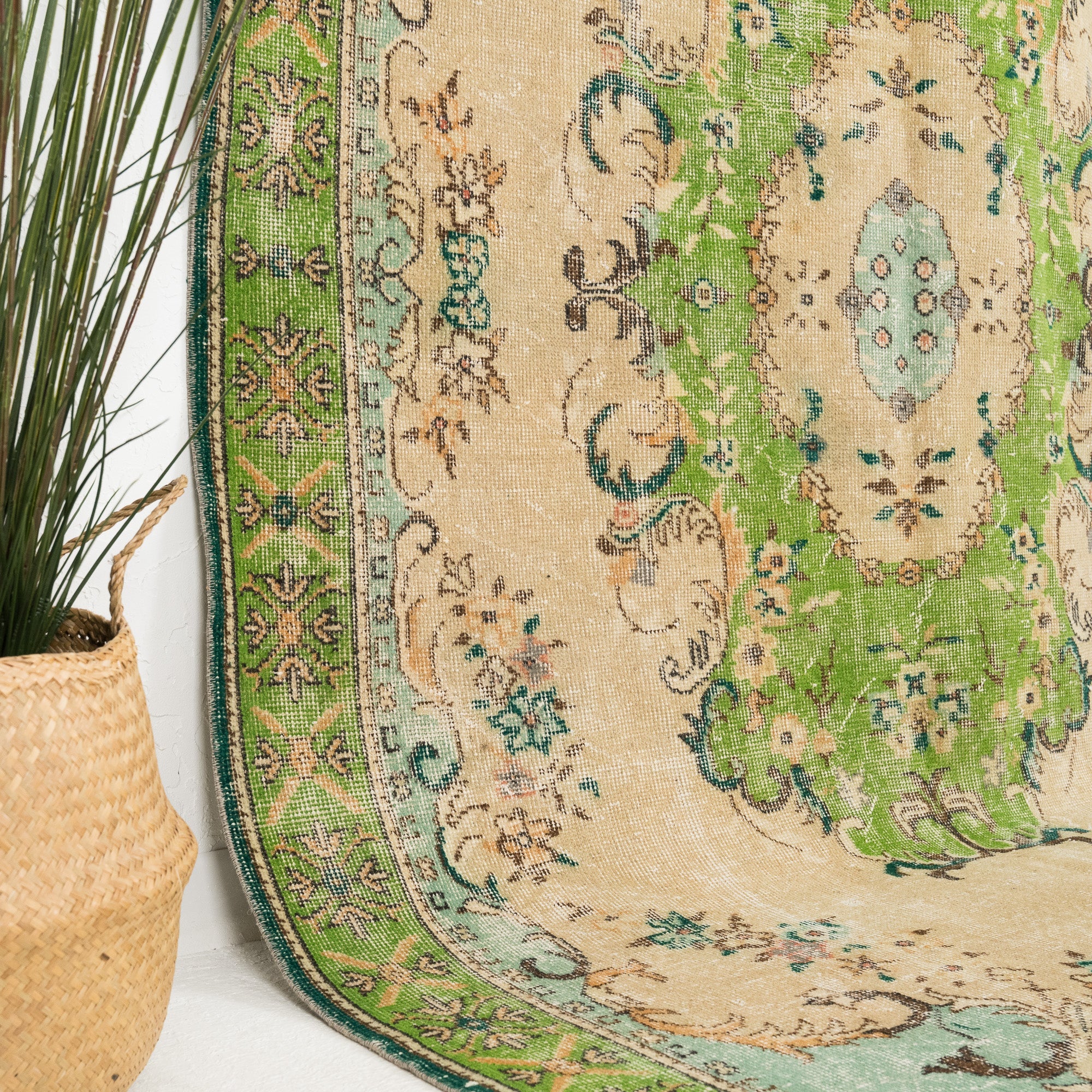 Veliora - Vintage Turkish Area Rug