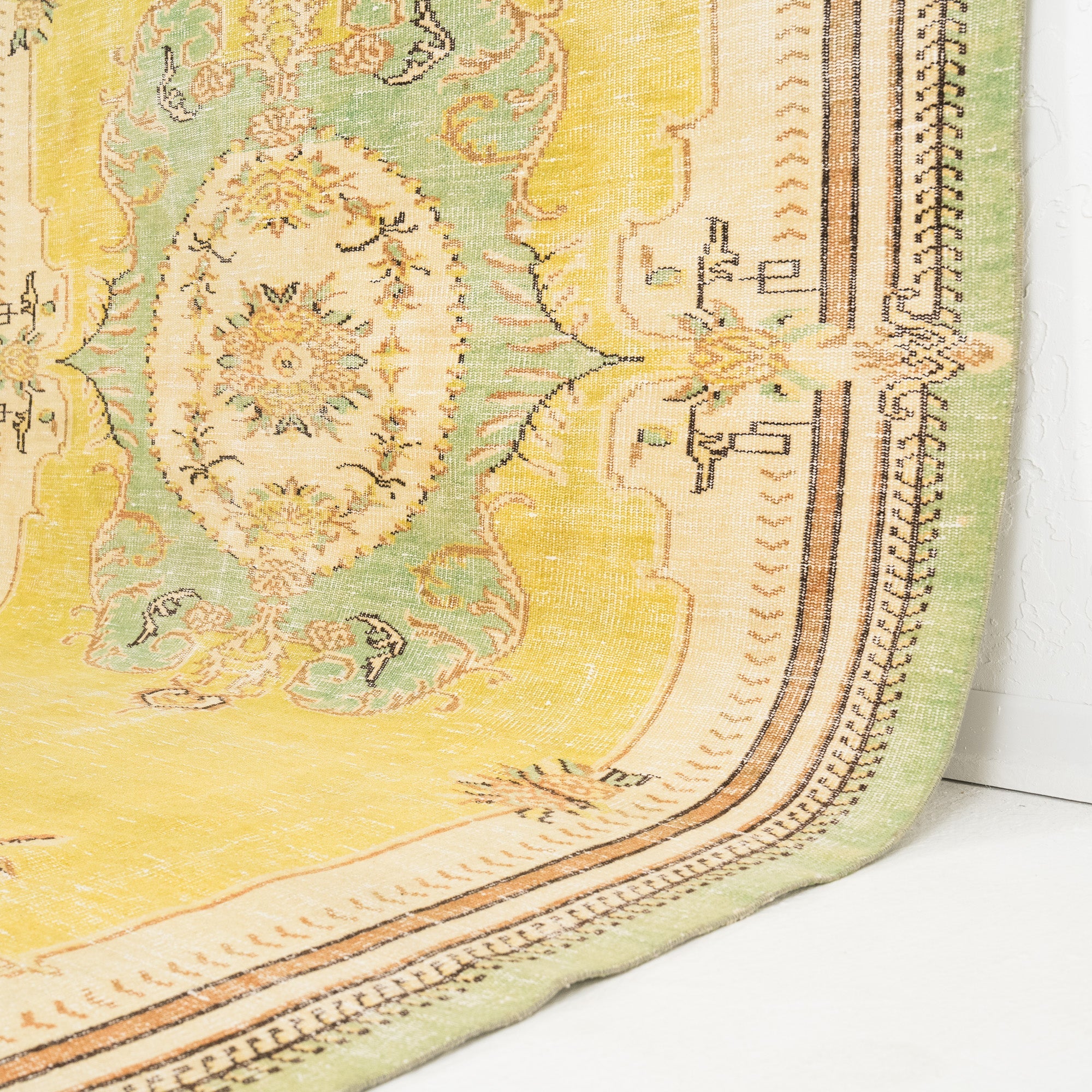 Elowara - Vintage Turkish Area Rug