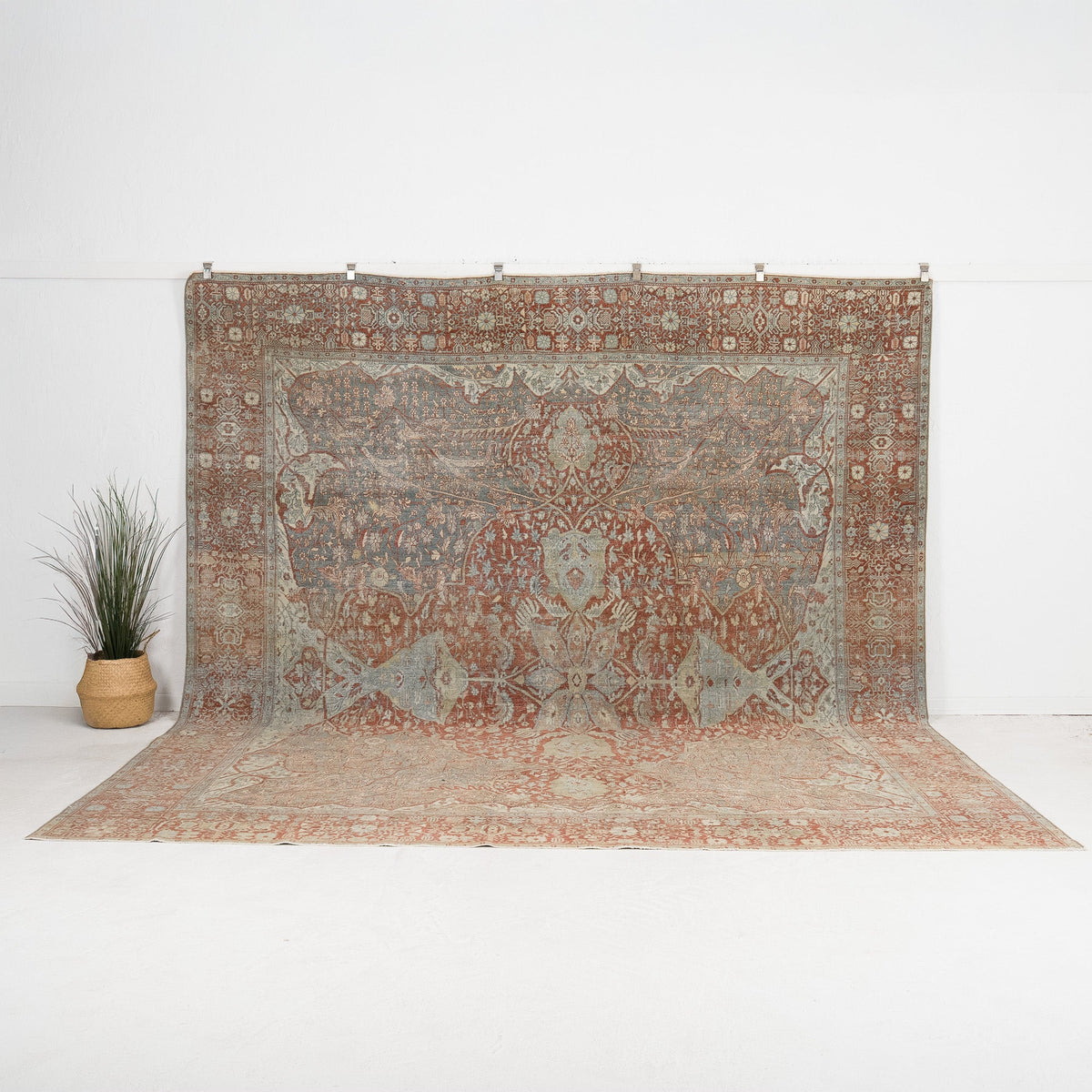 Norelys - Vintage Persian Area Rug