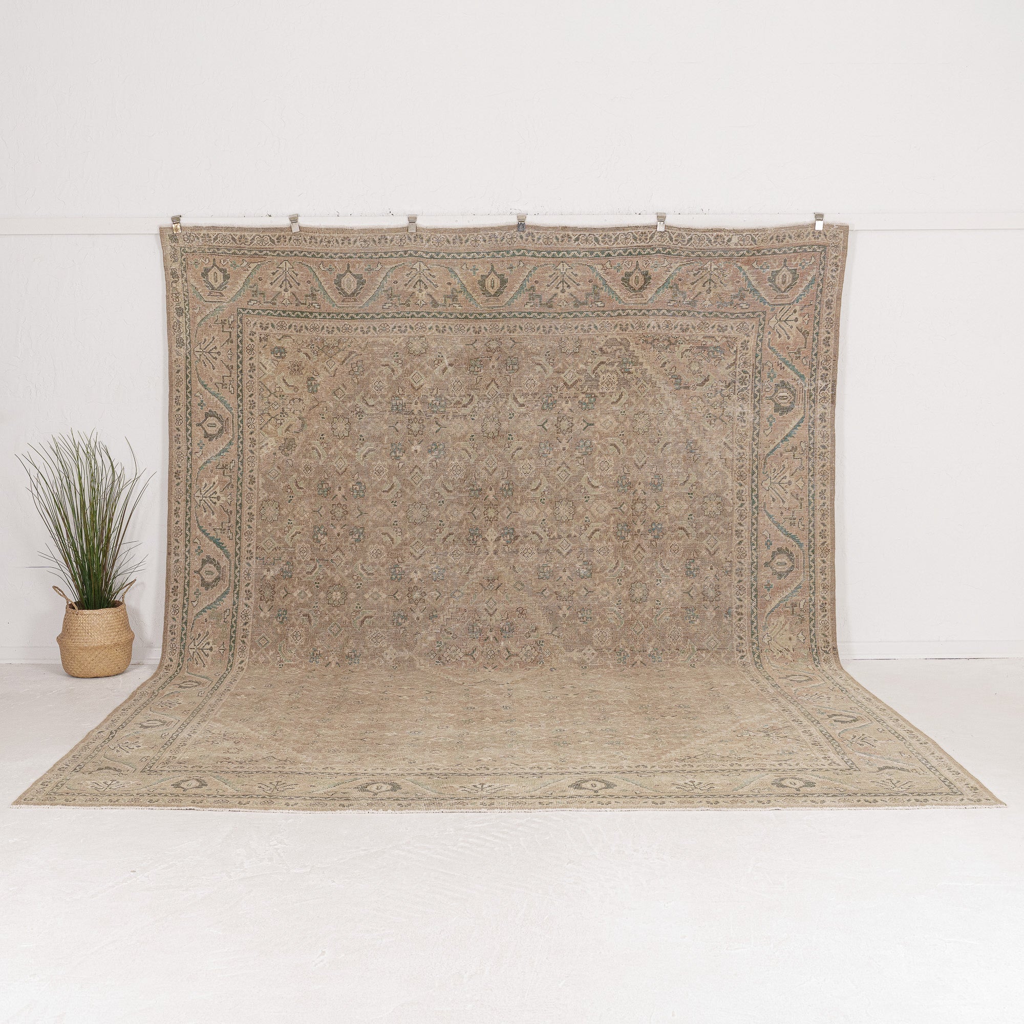 Belanin - Vintage Persian Area Rug